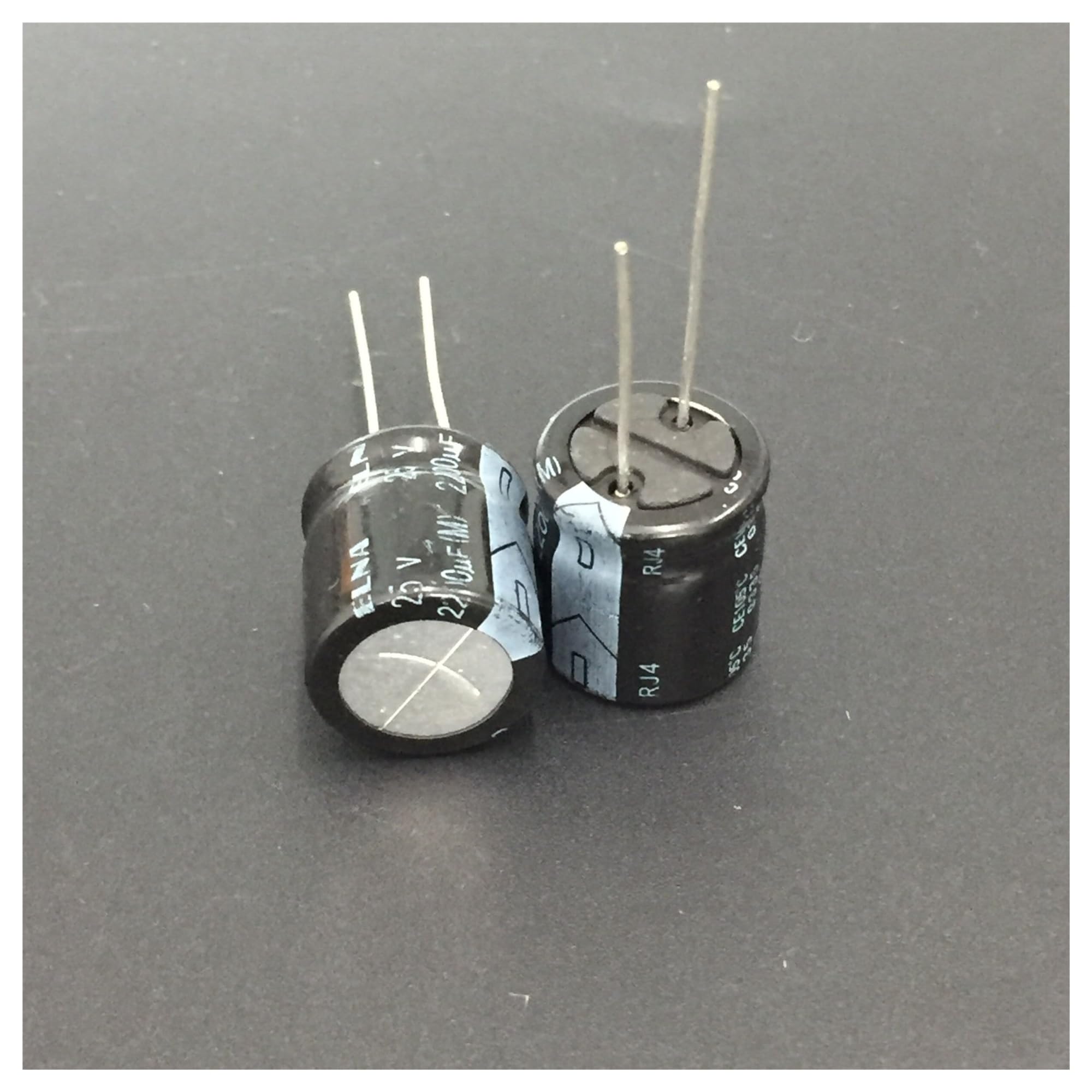 Condensateur électrolytique audio RJ4 2200uF 25V pour amplificateur Hi-Fi hifi