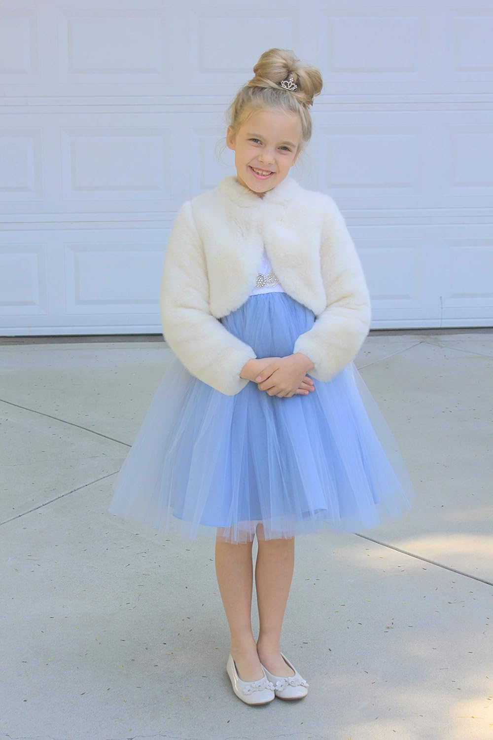 ekidsbridal Faux Fur Cape Princess Flower Girl Jacket Cozy Cover-Up Coat - Image 2