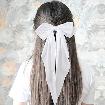 ソフィーブハイ　リボン　バレッタ　シルクオーガンジー　アイボリー　白　ホワイト Sophie Buhaiのオフホワイト オーバーサイズ リボン バレッタが