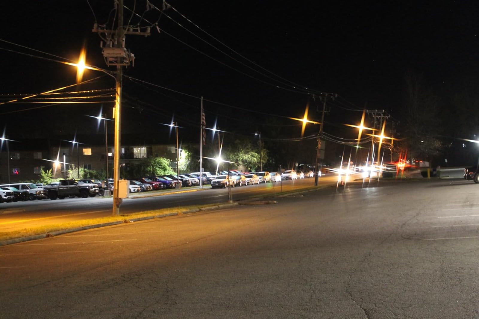 Really fun effects photo lens for nighttime shoots.