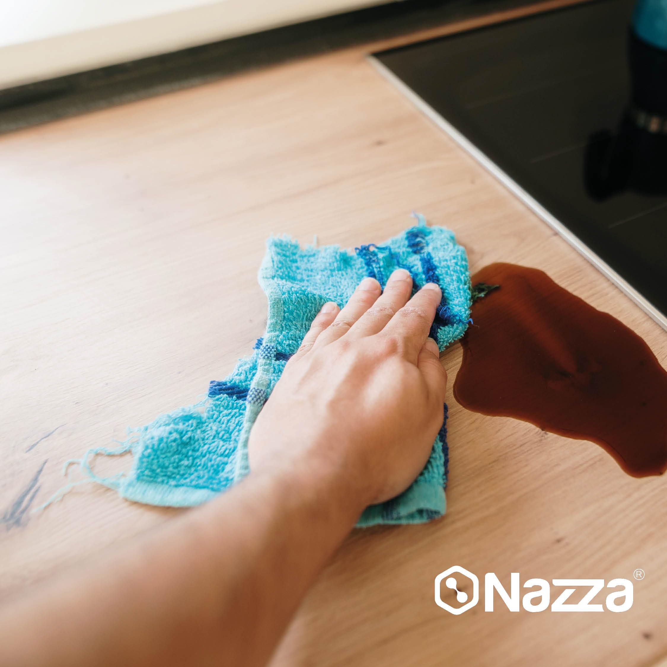 Barniz al Agua de Poliuretano para Encimeras de Cocina - NO Amarillea y NO modifica el aspecto natural de la madera - Protector Encimera Cocina - Formatos 550 Gramos