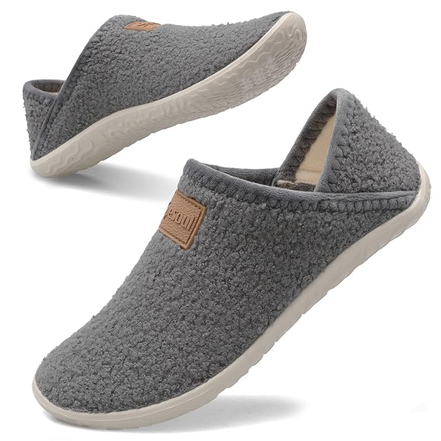 Spesoul Fuzzy House Slippers for Women Men Indoor Closed Back Lightweight Cozy Faux Furry Lining Barefoot House Shoes