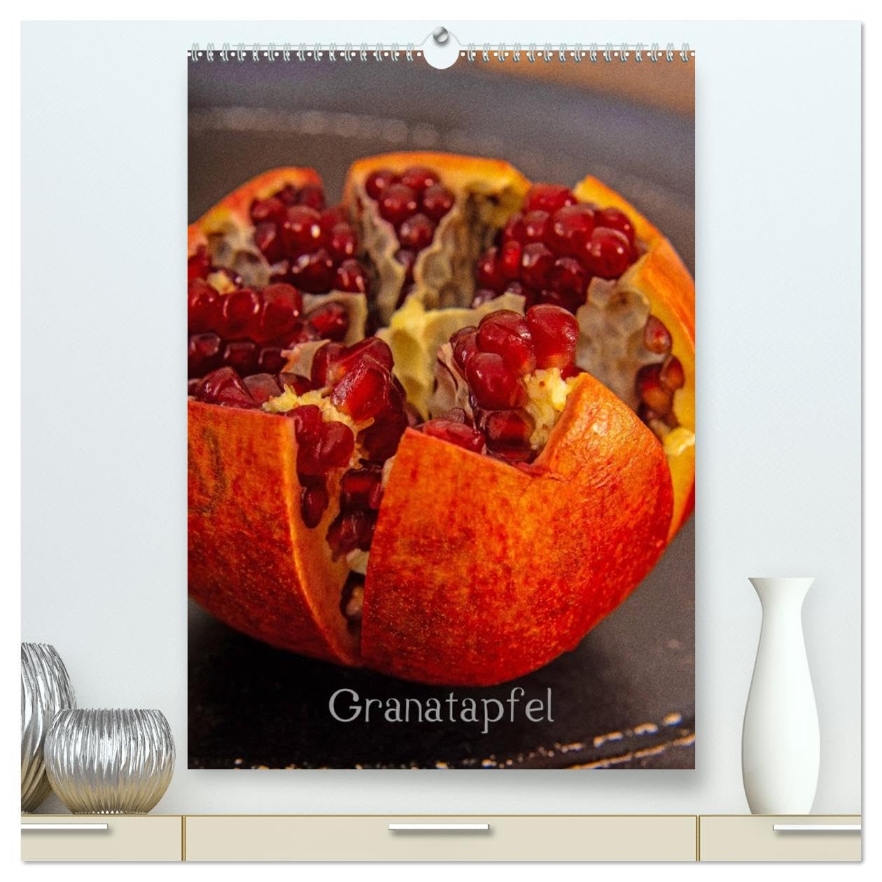 Granatapfel (hochwertiger Premium Wandkalender 2026 DIN A2 hoch), Kunstdruck in Hochglanz: Die Kraft des Granatapfels (CALVENDO Lifestyle)