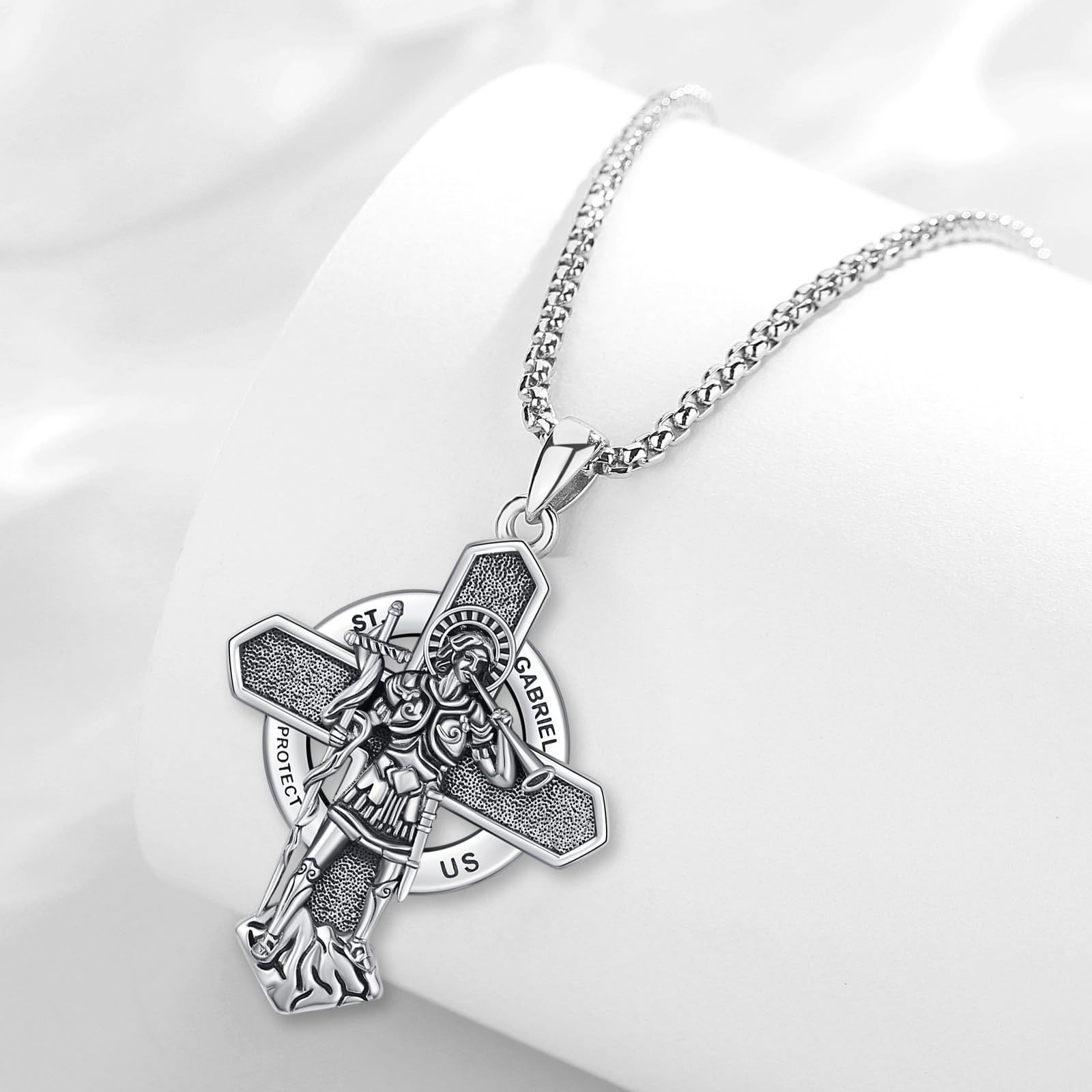 Collares religiosos de santo, plata de ley 925 San Miguel, San Cristóbal, San Benito, San Judas, Jesús crucifijo, San Uriel, Gabriel, Arcángel Rafael, San Patricio, San Andrés, San Florián