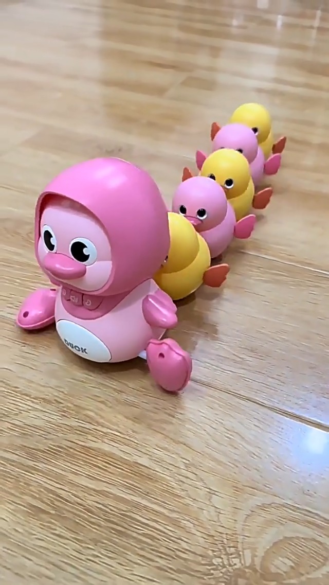 Amazon | NoaNoa 赤ちゃん おもちゃ 0歳 アヒル親子3羽セット ドライバ