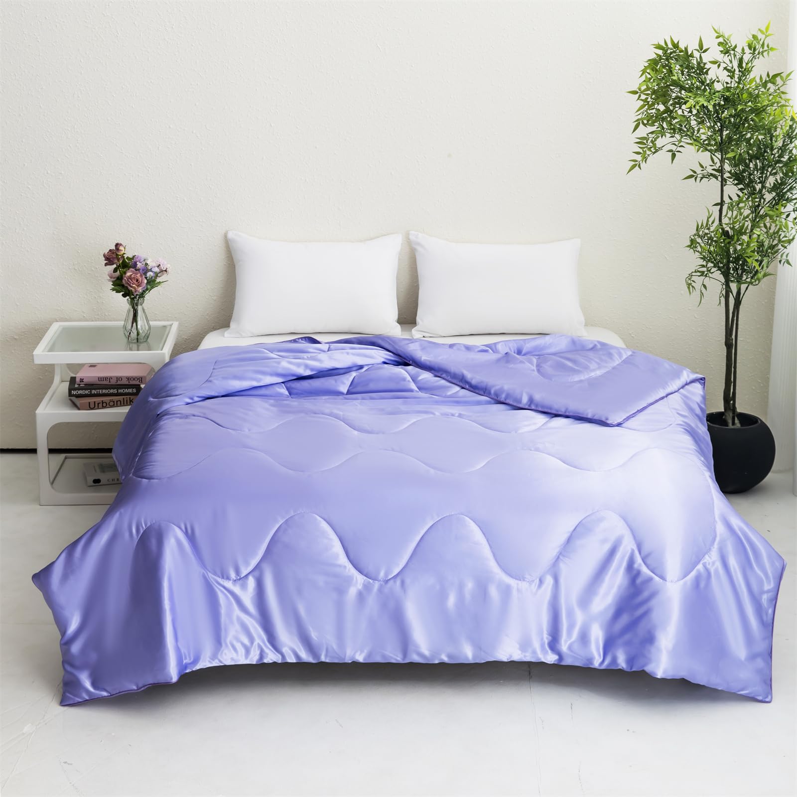 Odot Coverless Duvet 4.5 Tog for Single Double King Size, Summer Satin Duvet No Cover Cosy and Lightweight Quilt Breathable Bedspreads Quilted Throw for Beds (Light purple,200 * 230cm)