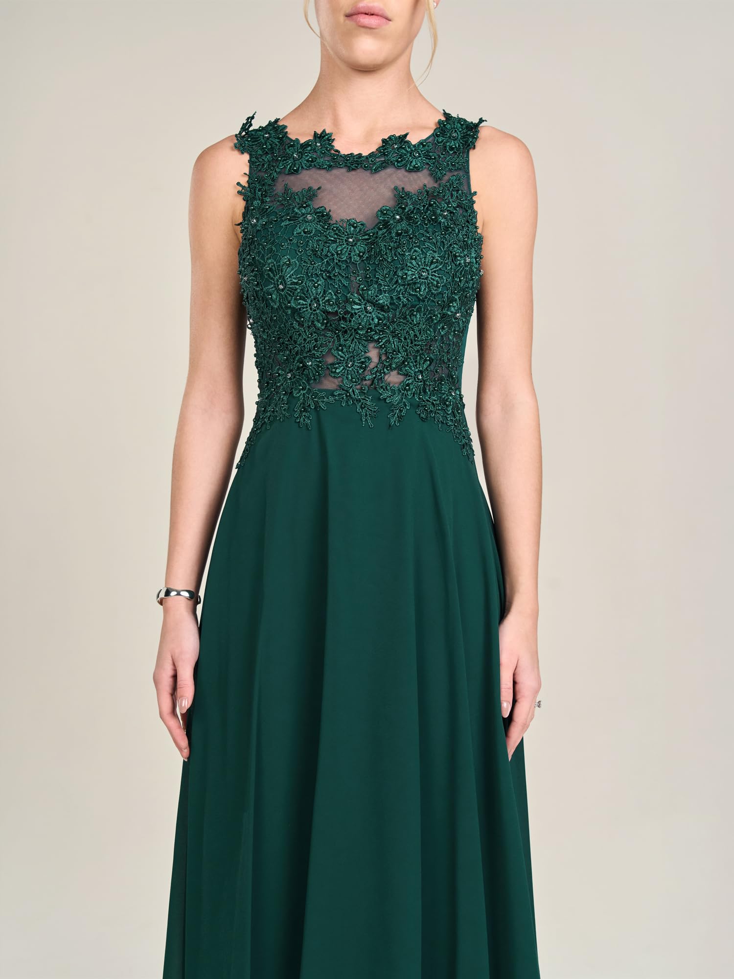 APART Abendkleid im Materialmix aus bestickter Spitze und Chiffon,