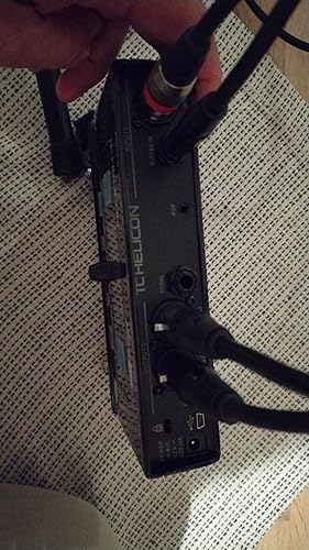 Amazon | TC HELICON エレアコ・ギター用エフェクト付きボーカル