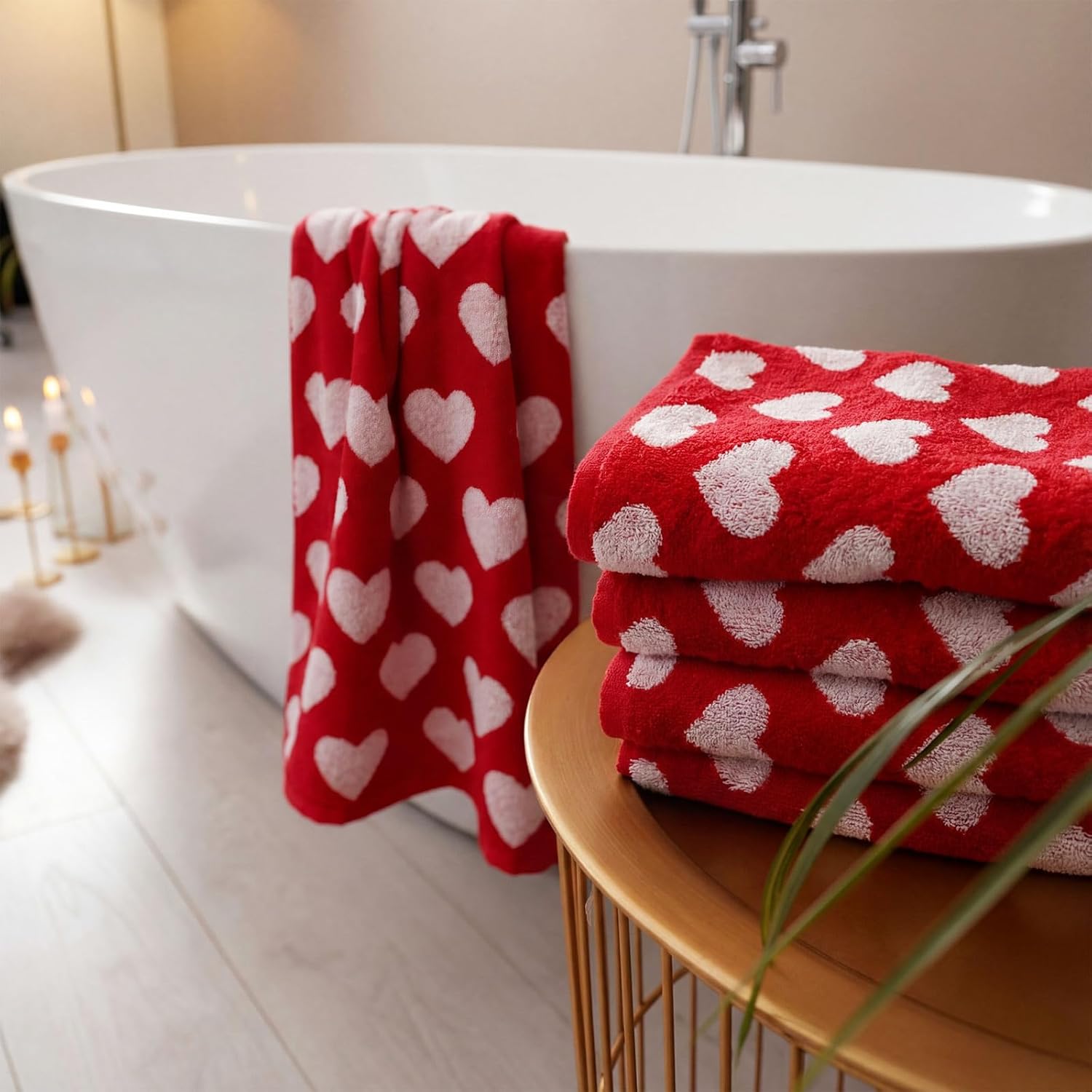 Peryiter 4 Pcs Valentine's Day Bath Towels and Hand Towels Sets for Bathroom Red White Hearts Cotton Absorbent Decorative Jacquard Weave Bathroom Gift, 27.56 x 55.12 Inches, 13.39 x 29.13 Inches
