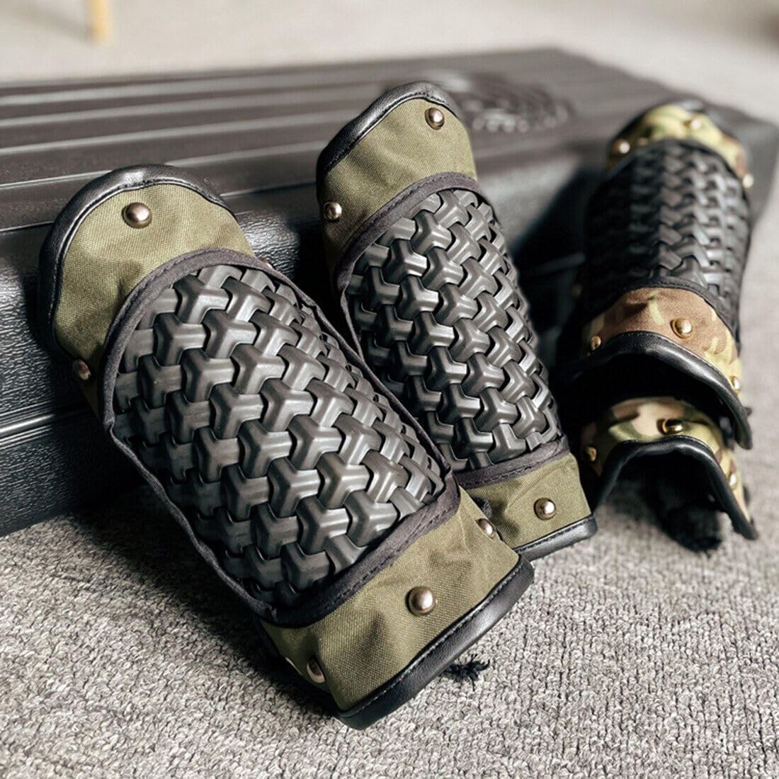 Tactical Crotch Armor Guards Set, 1PCS Non-Slip Handmade Medieval Warrior Knight Samurai Combat Protector Defense 500D Clothing Protector Equipment (Without Vest), Silver