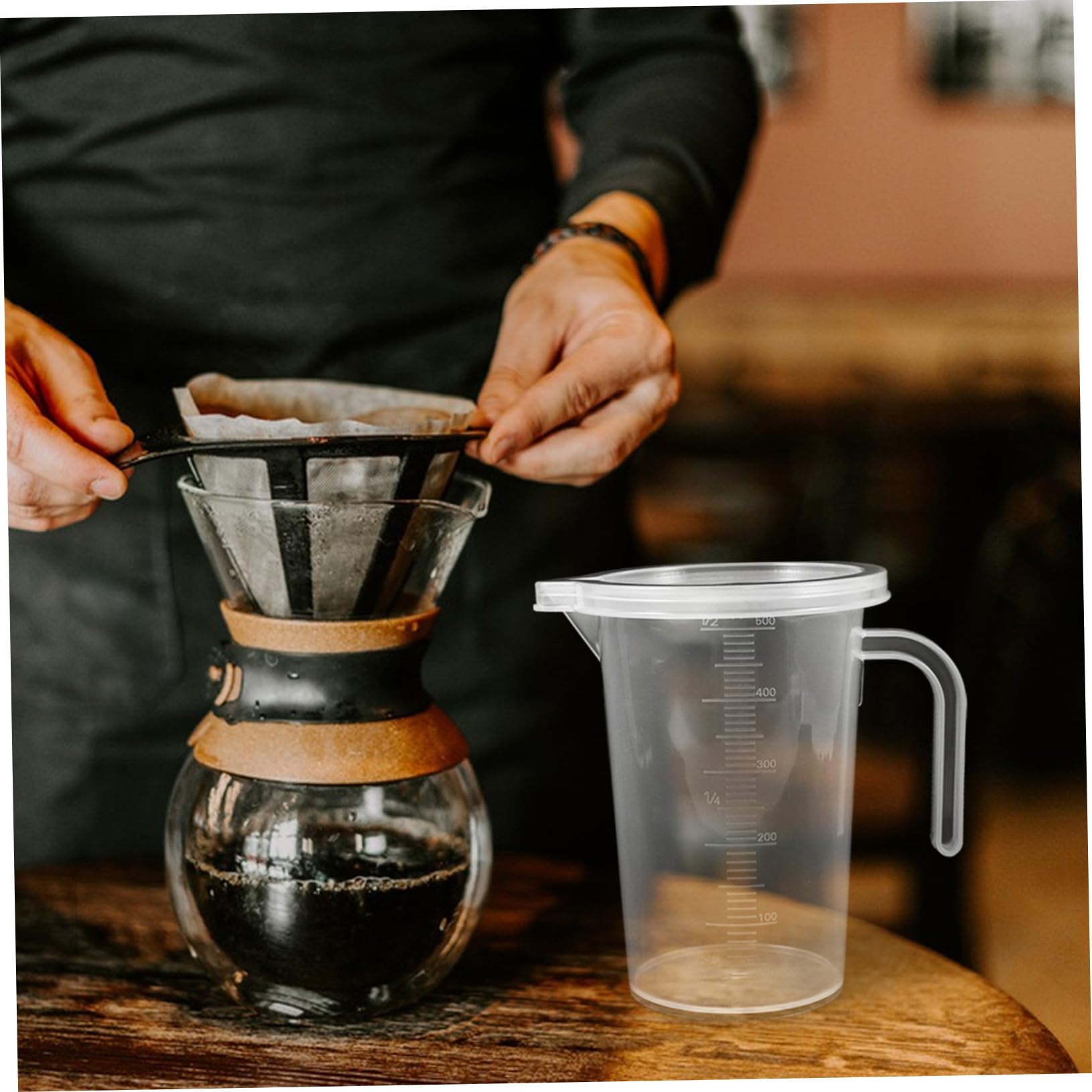 6 Piezas Tazas Medidoras de Plástico Transparente para Cocina con Tapa y Vertedor para Uso Doméstico y Comercial