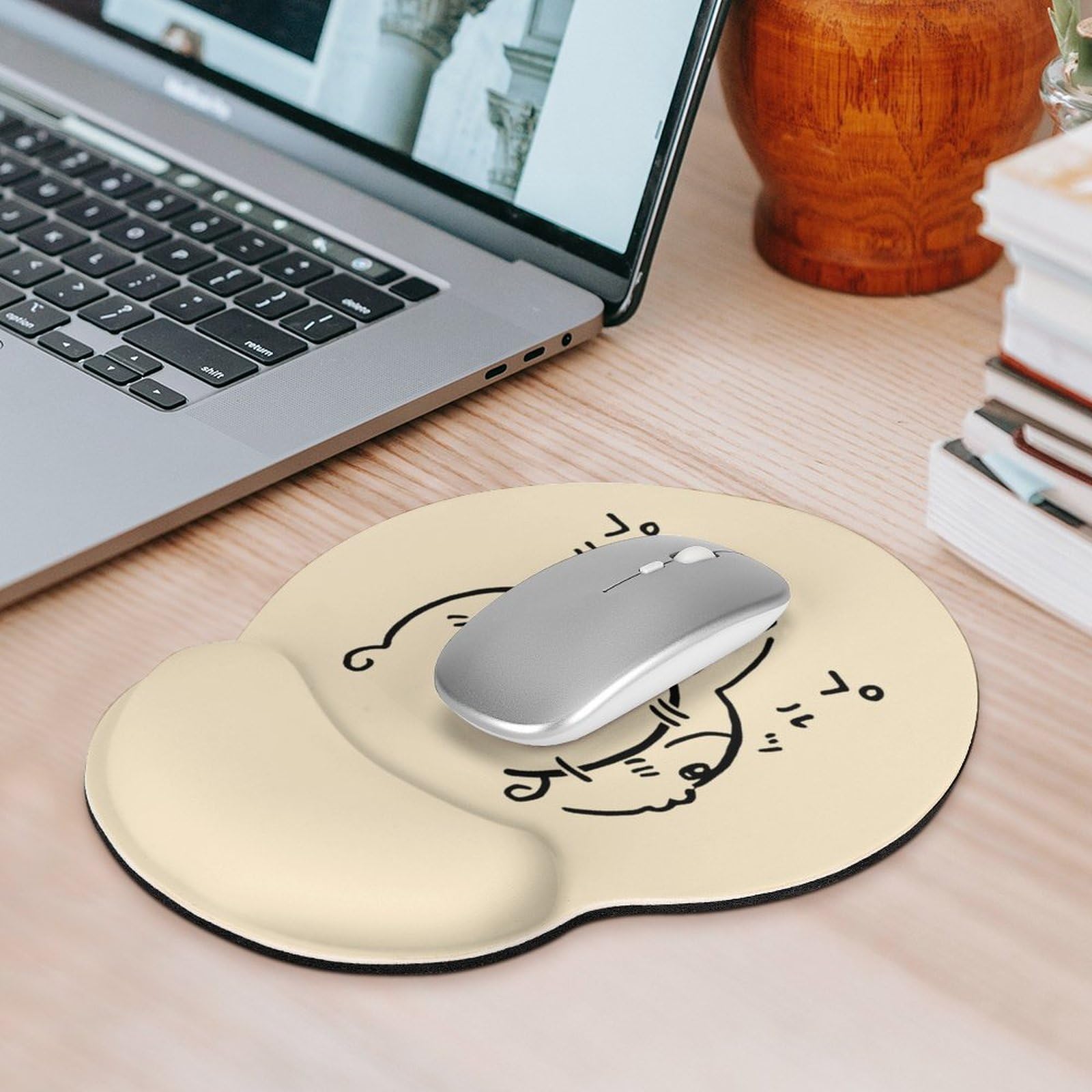 Amazon.co.jp: ちいかわ うさぎ マウスパッド リストレスト 一体型