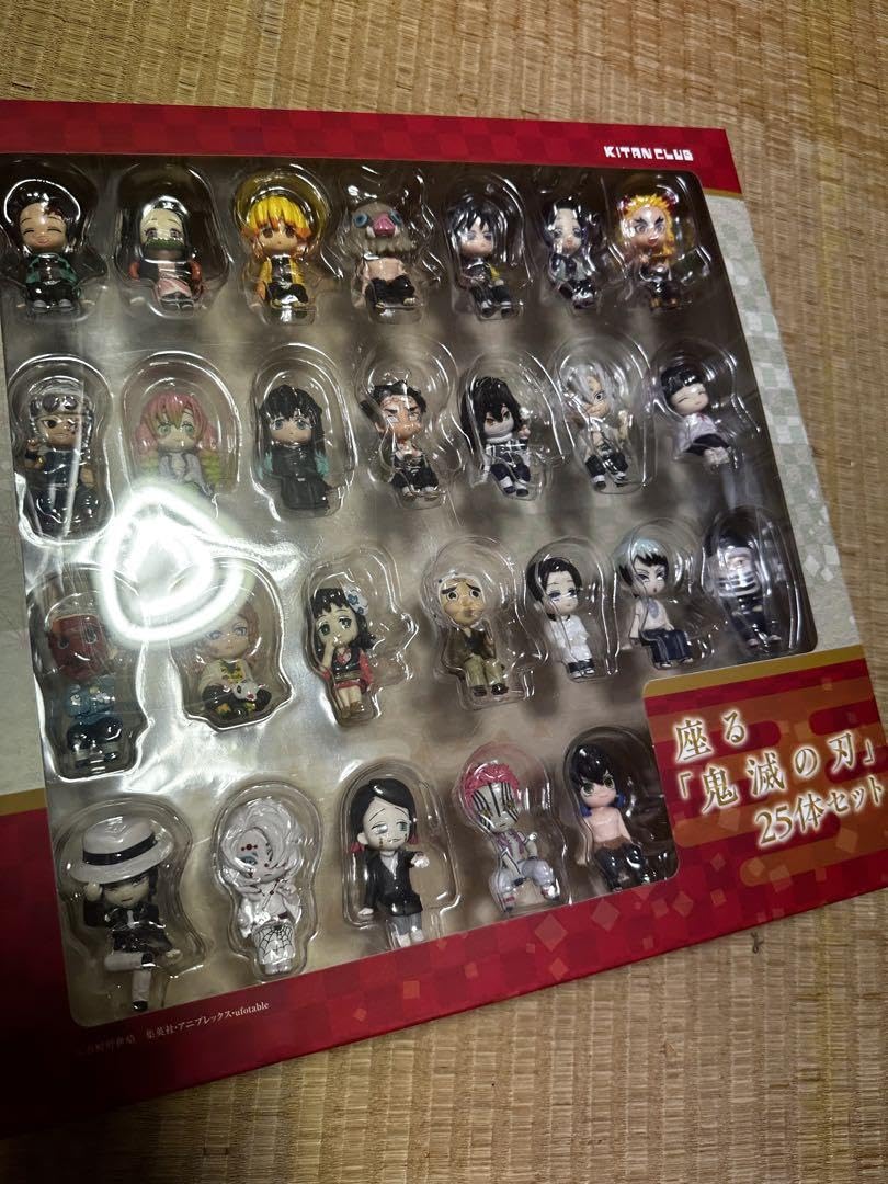 座る「鬼滅の刃」25体セット⭐︎伊之助　素顔Ver Amazon.co.jp: 座る鬼滅 25体 セット 嘴平伊之助 素顔ver 入り ミニ