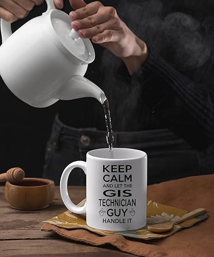 Regalo para Gis Technician - Taza de cerámica blanca de 11 onzas y 15 onzas Keep Calm & Let The Gis Technician Guy Manejo