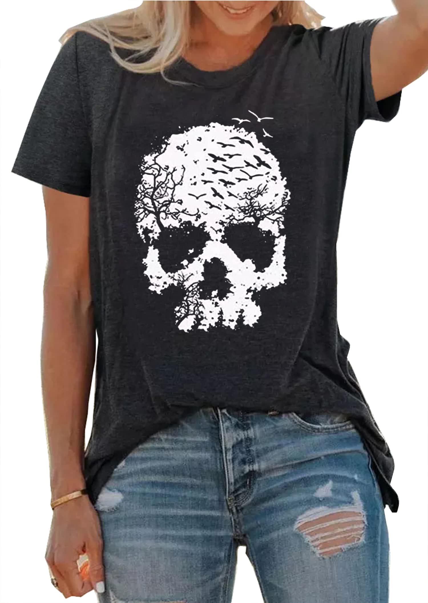Vintage Horror Graphic Shirts for Women Novelty Athletic T-Shirt Tops Short Sleeve Casual Vacation T Shirt