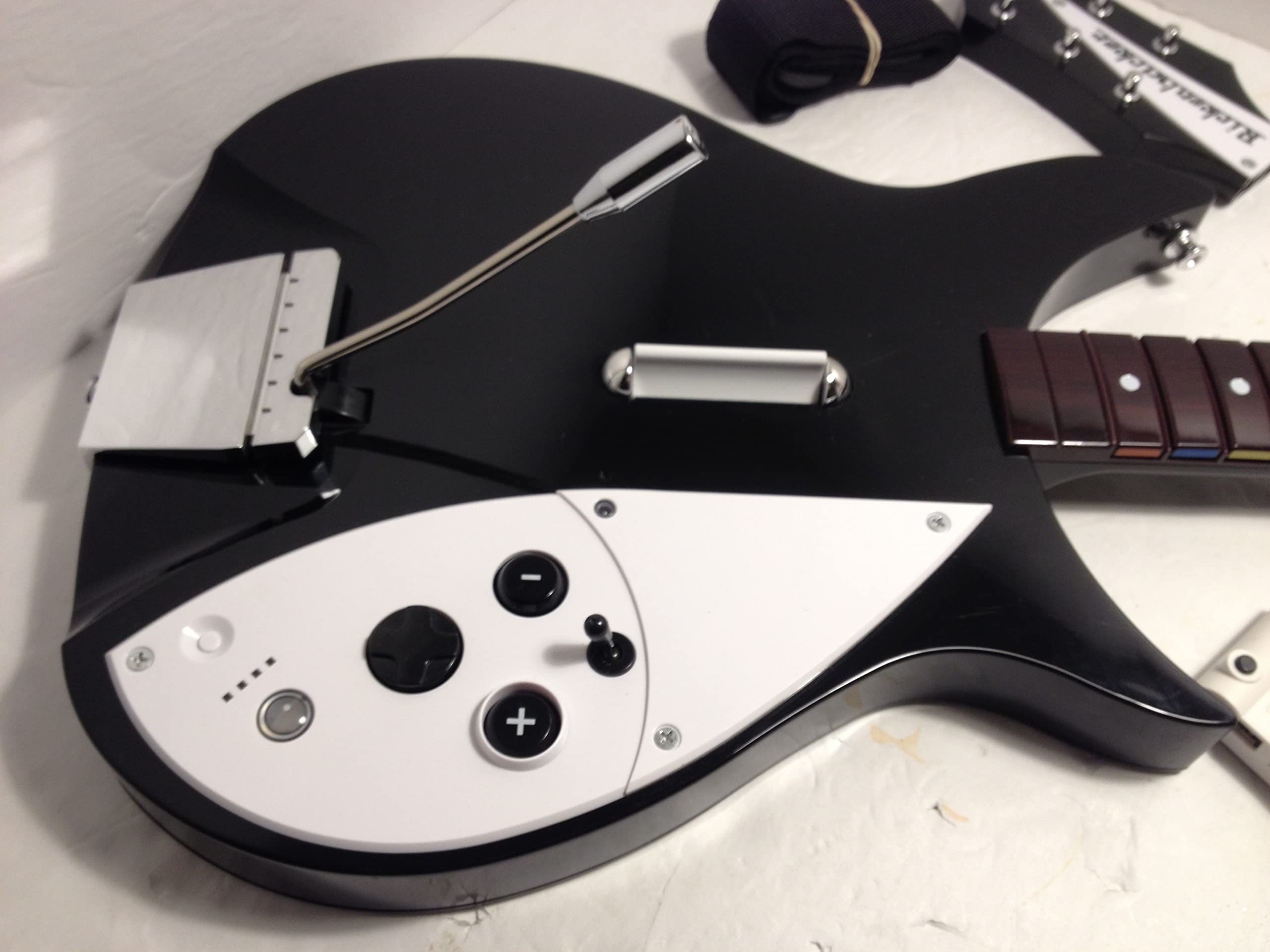 Rock Band: The Beatles 625 Guitar for Nintendo Wii