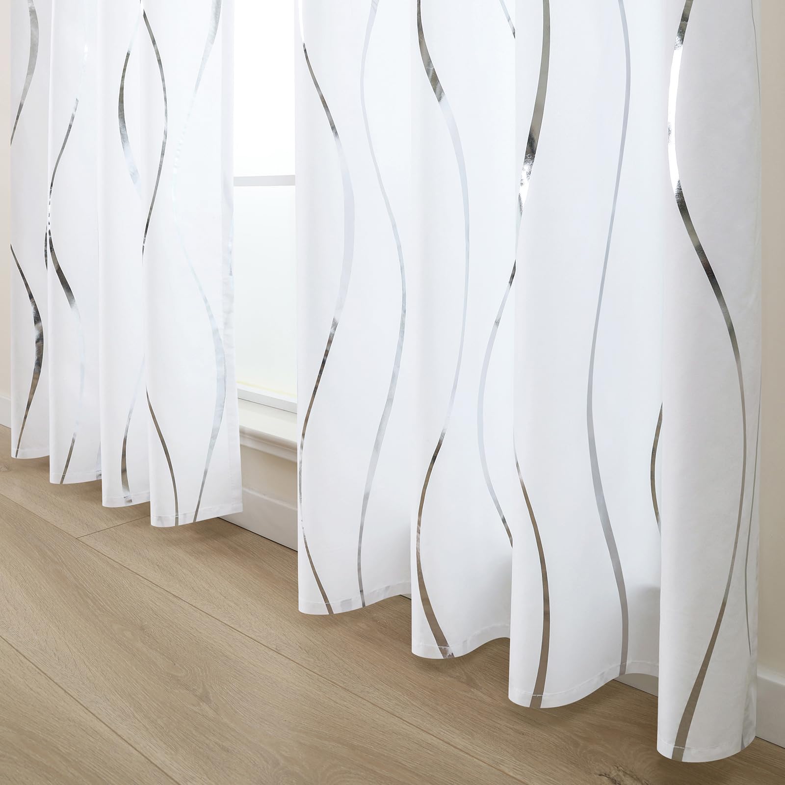 L.Z.E Lot de 2 Rideaux Brise-Vue avec dégradé de Couleur argenté/Blanc pour Salon, Chambre à Coucher, à œillets dégradés, translucides, avec Motif ombré 225 cm