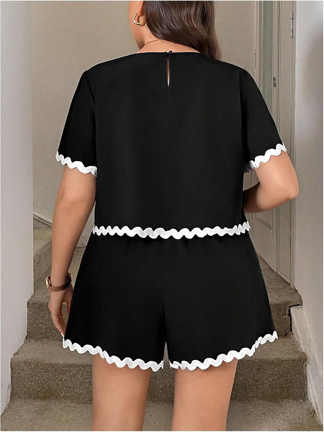 OYOANGLE Women's Plus Size 2 Piece Outfits Shorts and Top Set Scallop Trim Matching Lounge Sets