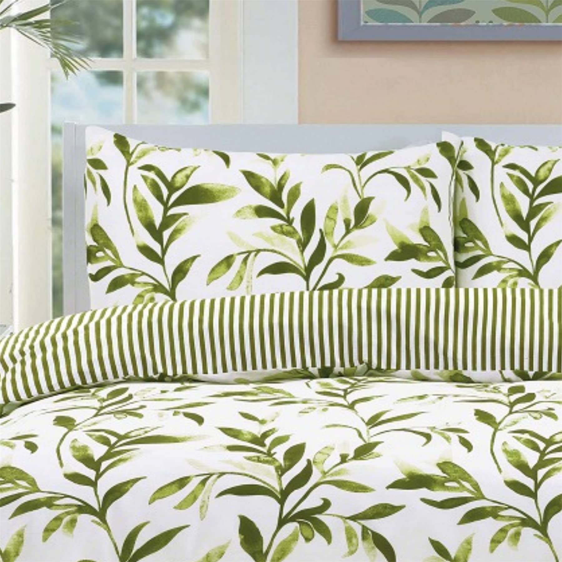 Homespace Direct Ellie Green Watercolour Leaves Duvet Cover Set Striped Reverse Fully Reversible Bedding - King