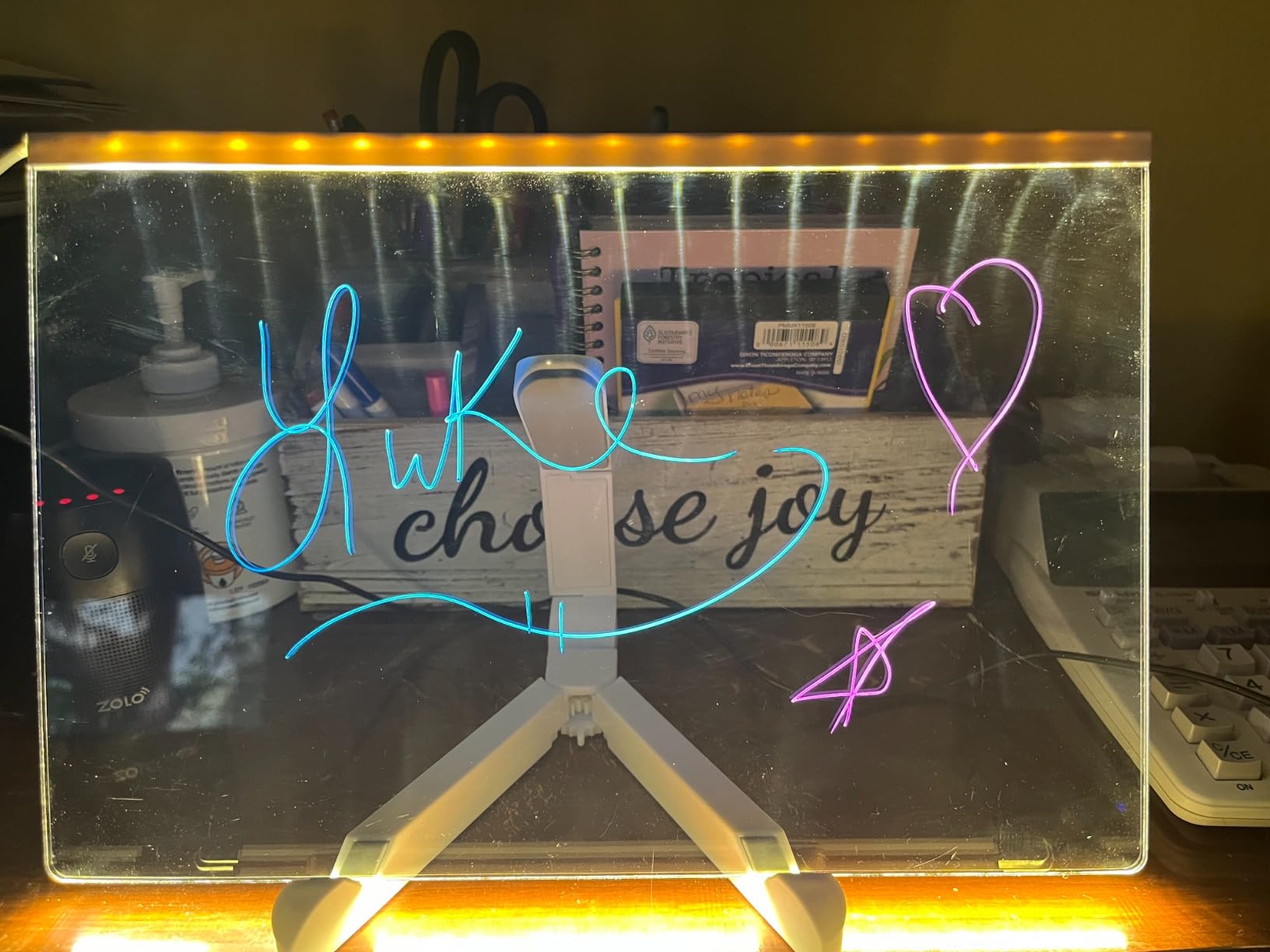 Kind tekent op Lumaboard