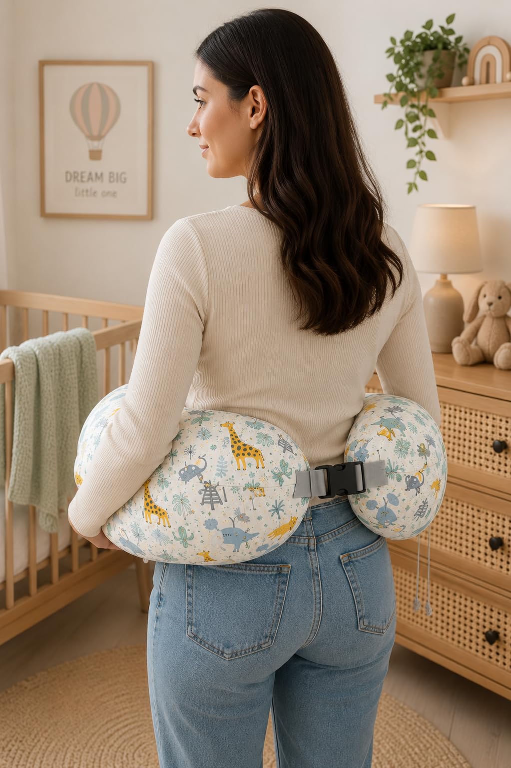 Babymam Coussin d'allaitement avec Ceinture de Sécurité, Allaitement pour Bébé, Bio 100% Coton Déhoussable, Design Safari