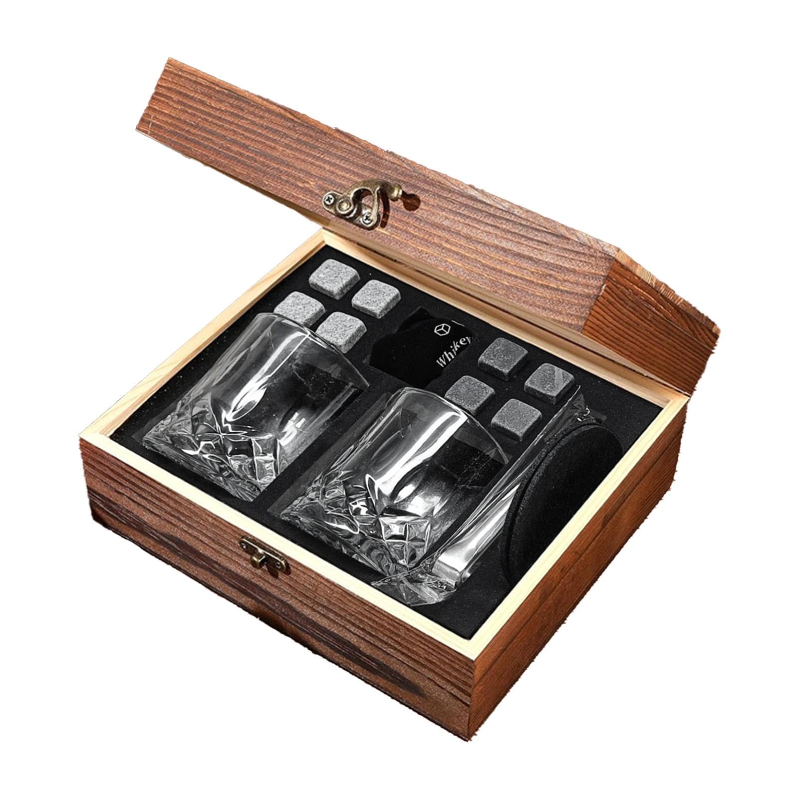Juego para los amantes del whisky con vasos grabados y soporte de madera