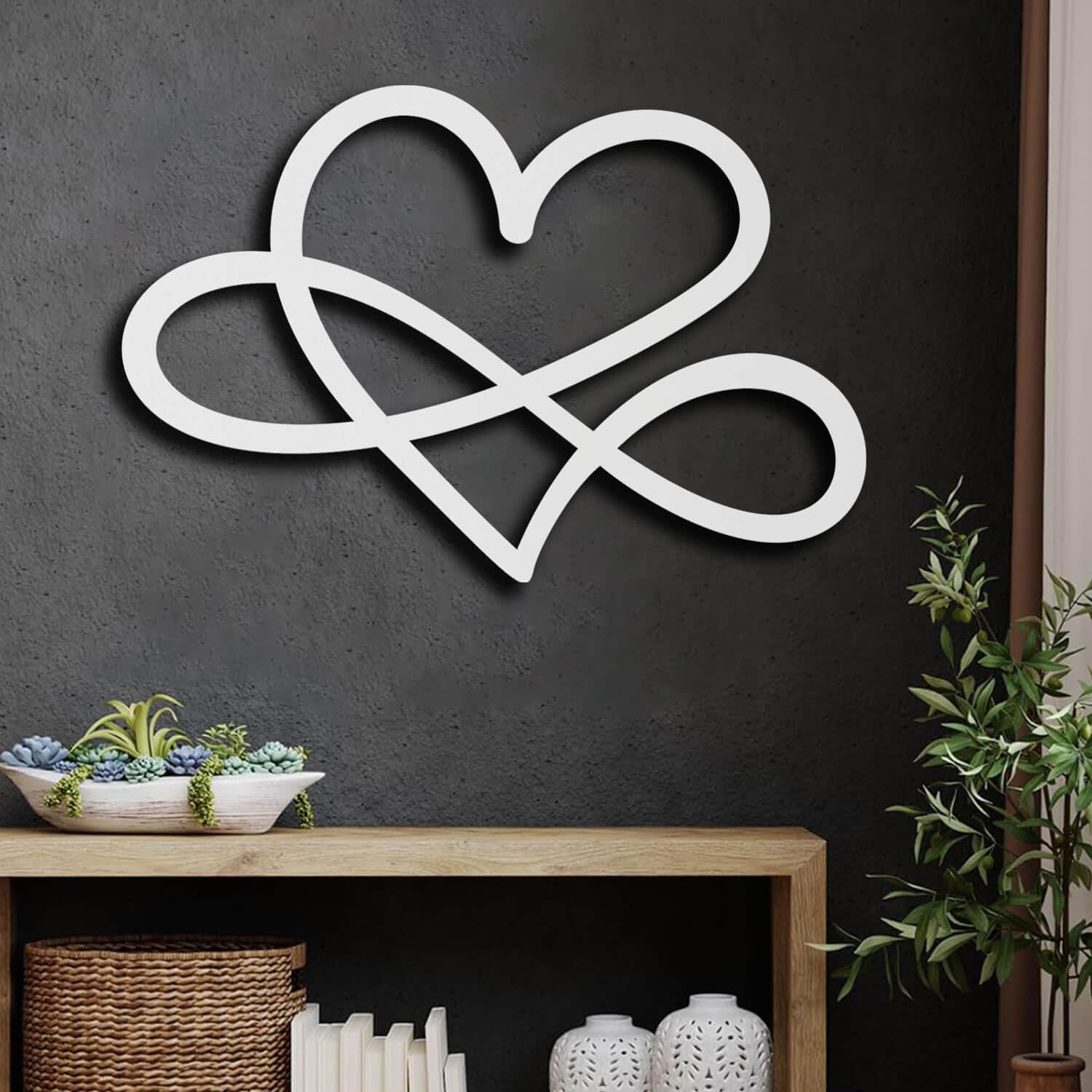 Amour éternel en métal blanc : l'harmonie parfaite pour votre chambre