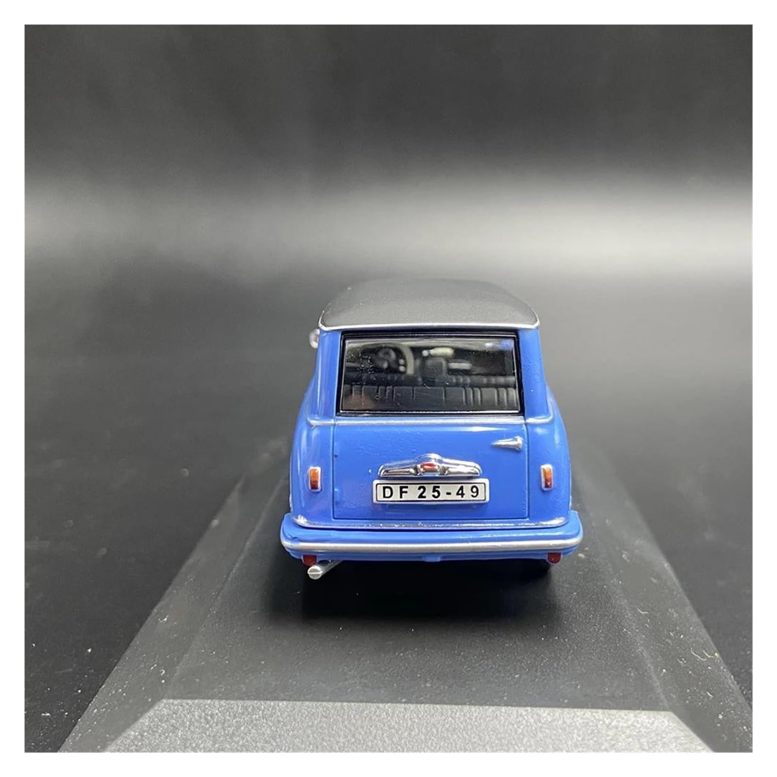Metallo Scala Replica 1 43 Per la Germania dell'Est Blue Awz P70 Kombi 1957 Modello di auto lega statica Serie decorazioni per casa Hobby Veicoli Giochi Set