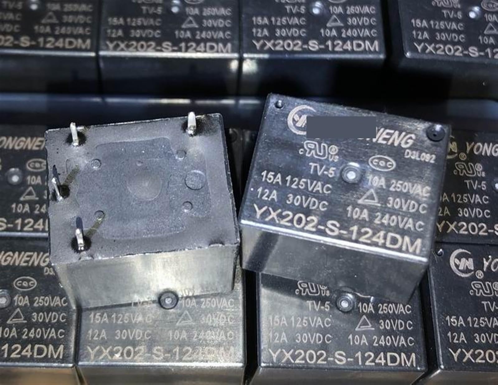 Relé YX202-S-124DM T73-1A-24V con 4 pines para PCB 3
