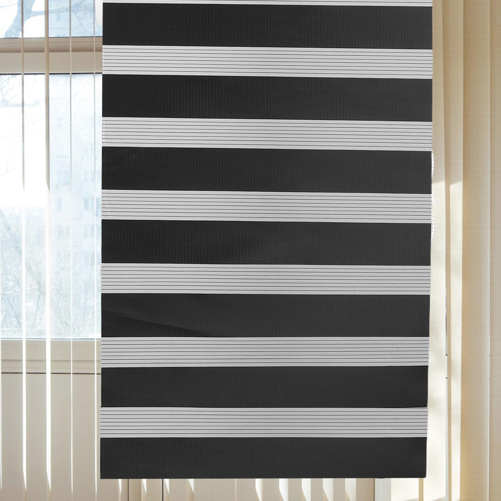 Tenda a Rullo Zebra Manuale Nero in Poliestere e Plastico | Filtraggio Luce e Protezione Privacy, per Ufficio e Studio, Uso Interno su Finestre Domestiche