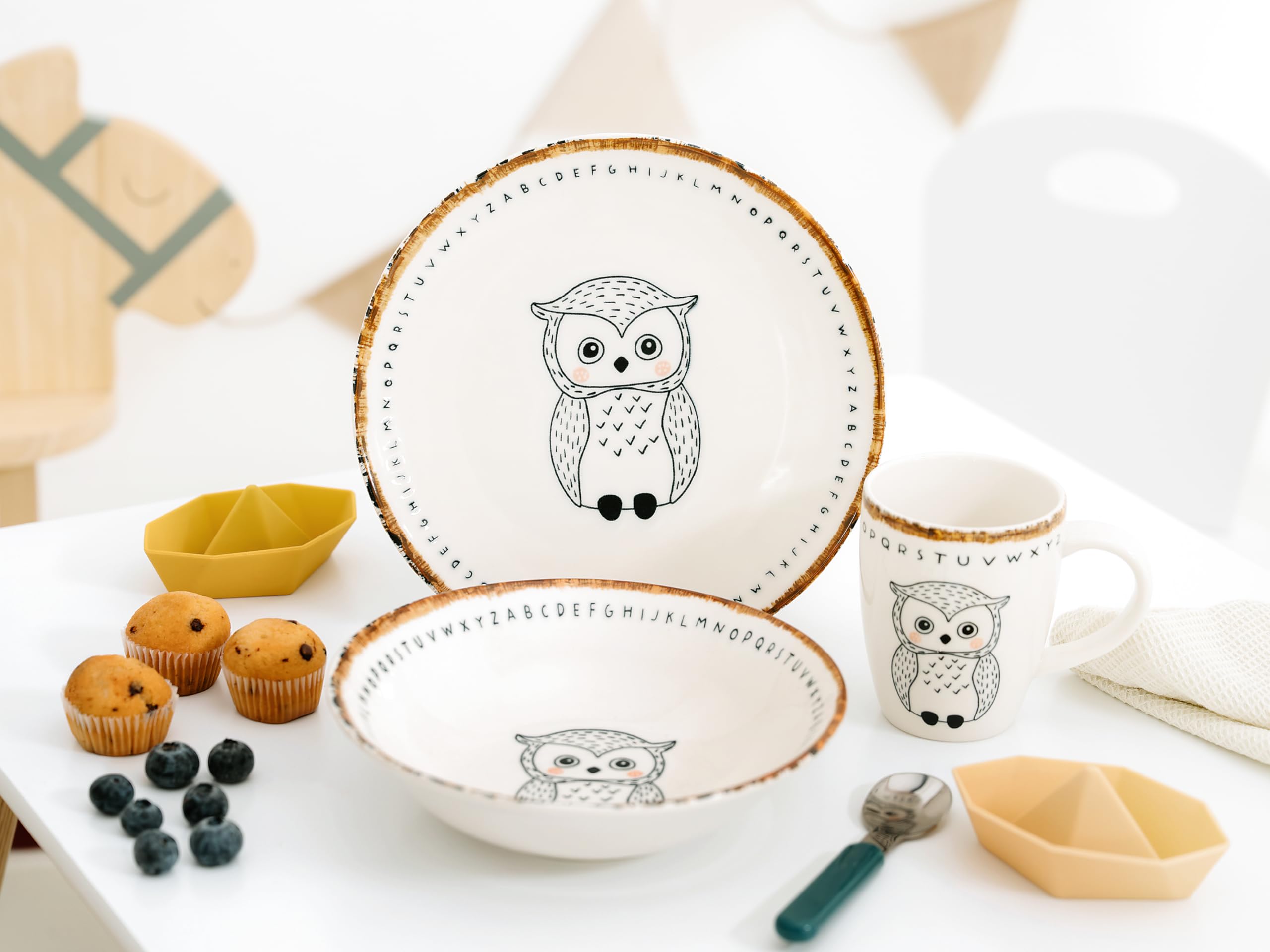CreaTable, 25047, seria "Friends des Wald", 3-częściowy zestaw naczyń dla 1 osoby, serwis dziecięcy z kamionki, nadaje się do mycia w zmywarce i używania w kuchence mikrofalowej, wysokiej jakości