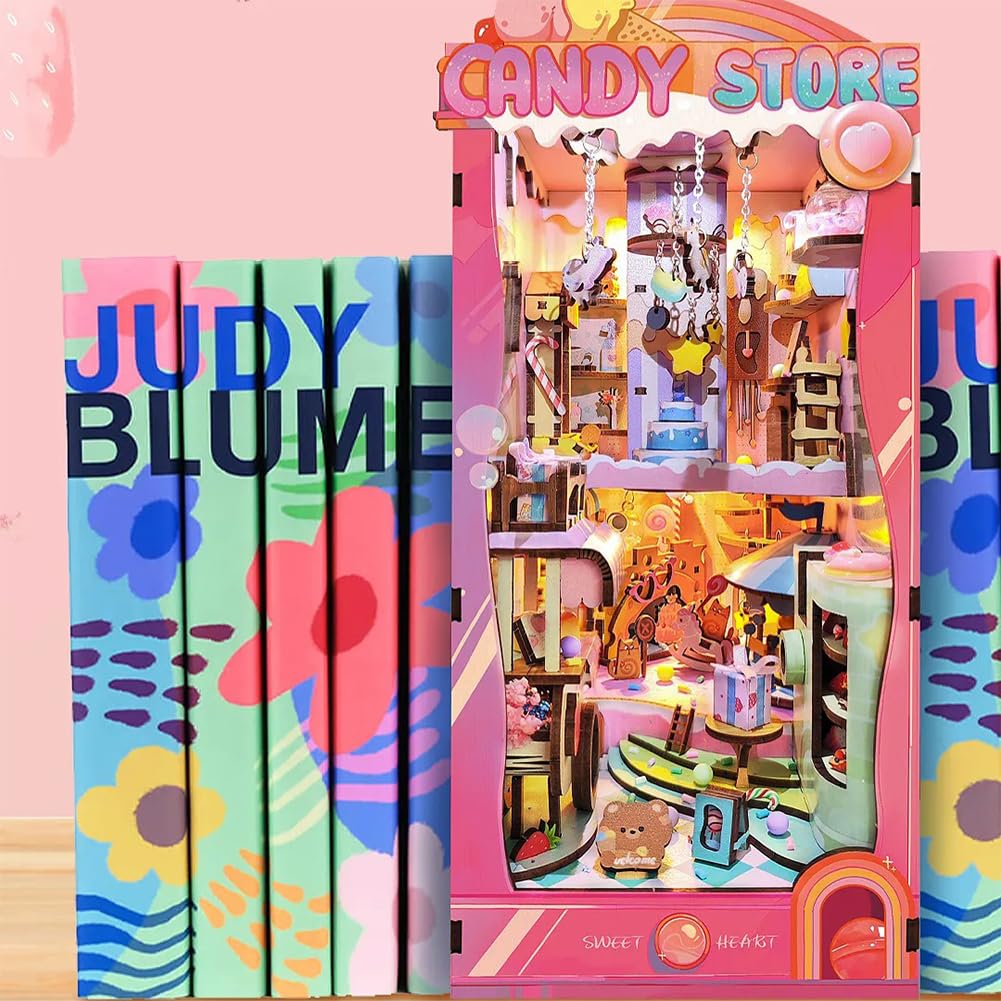 Amazon.com: iiecrKiie DIY Book Nook Kit Sweetheart Story, 3D