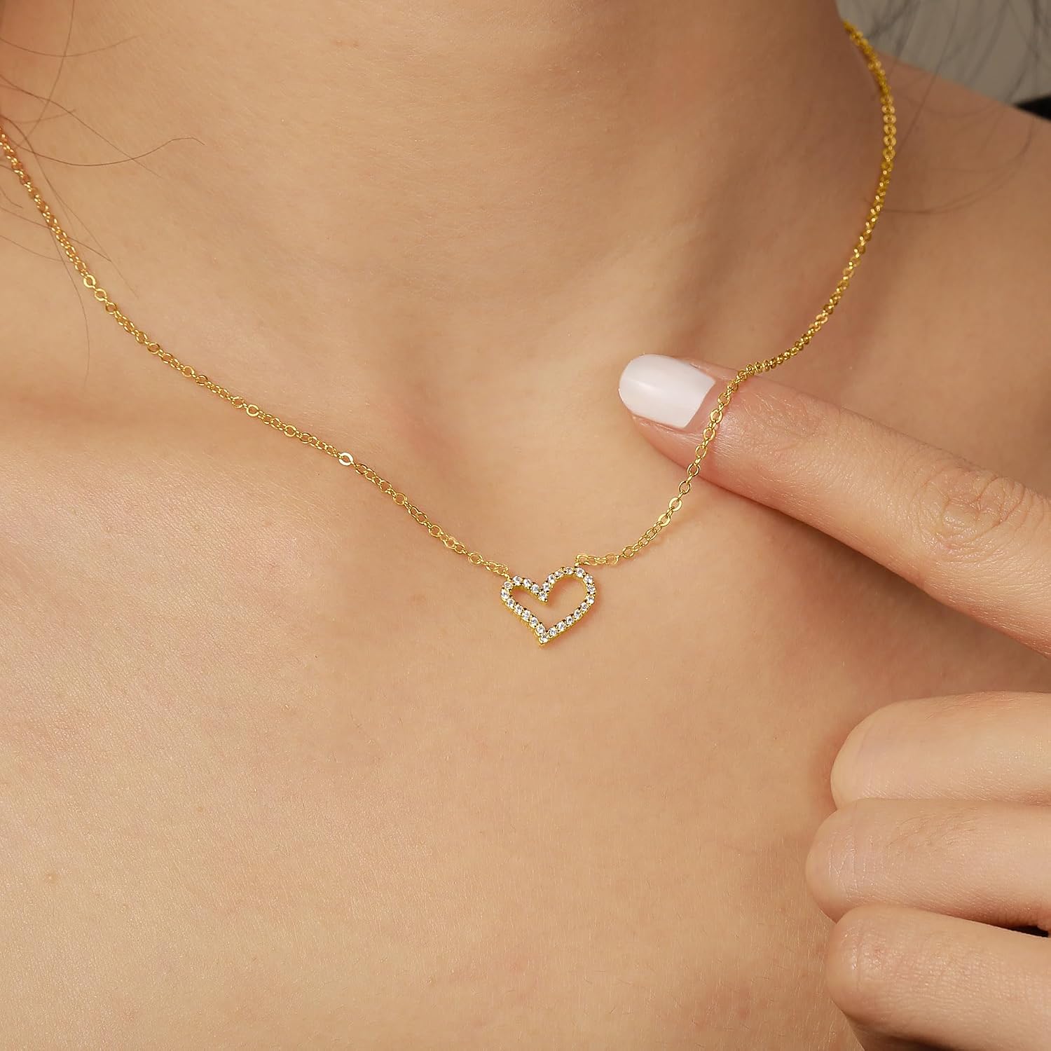 Princess Crown Charm Necklace for Women 925 Sterling Silver Round CZ Queen Dainty Pendant Lucky Necklace 14K Gold Plated Royal Crown Choker Cute to Daughter Mother Bridal Wedding Birthday Graduation Jewelry