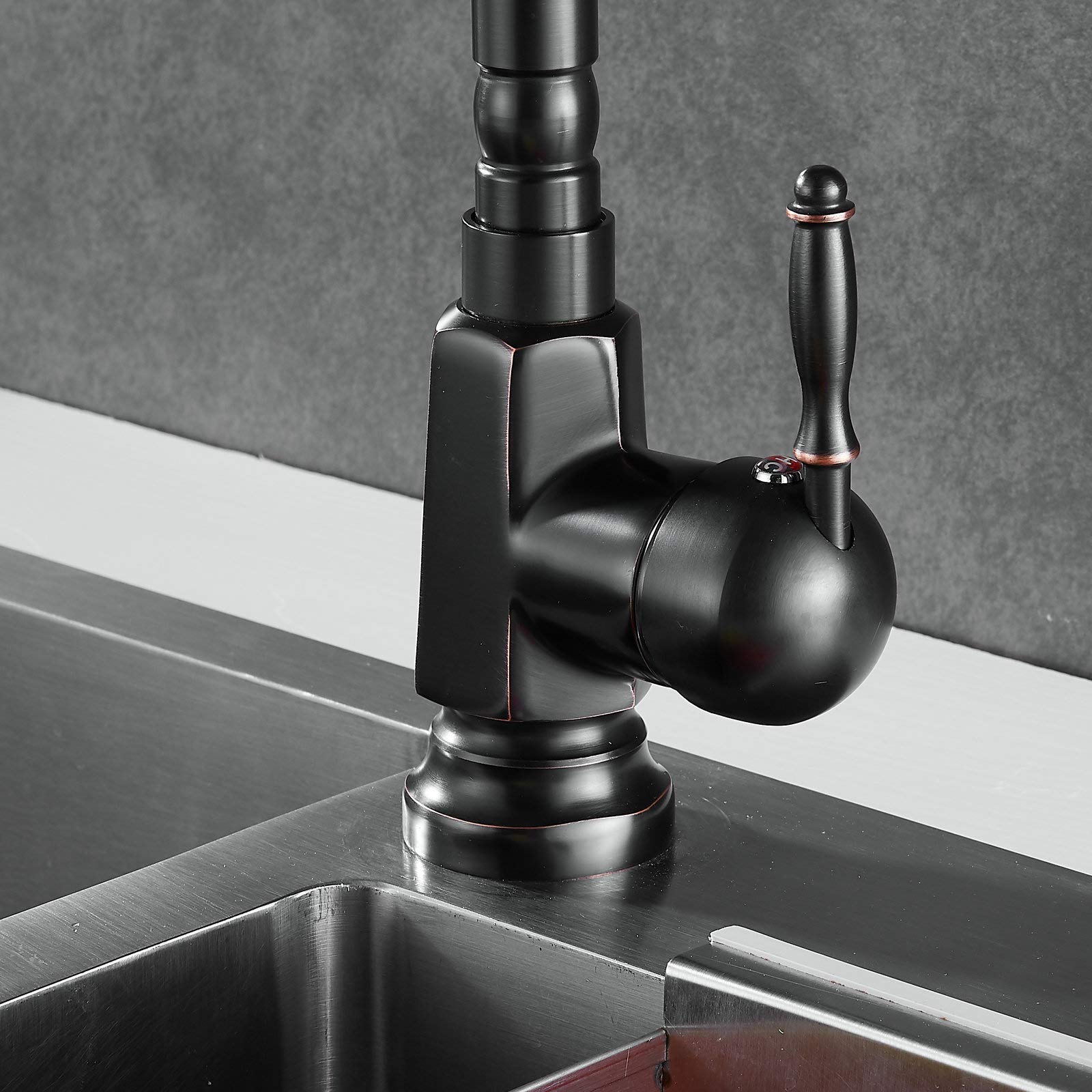 Grifo mezclador de cocina tradicional Bronce frotado con aceite, palanca única Caño giratorio Grifo para lavabo de cocina/baño, Grifo monomando frío y caliente, BL9250B