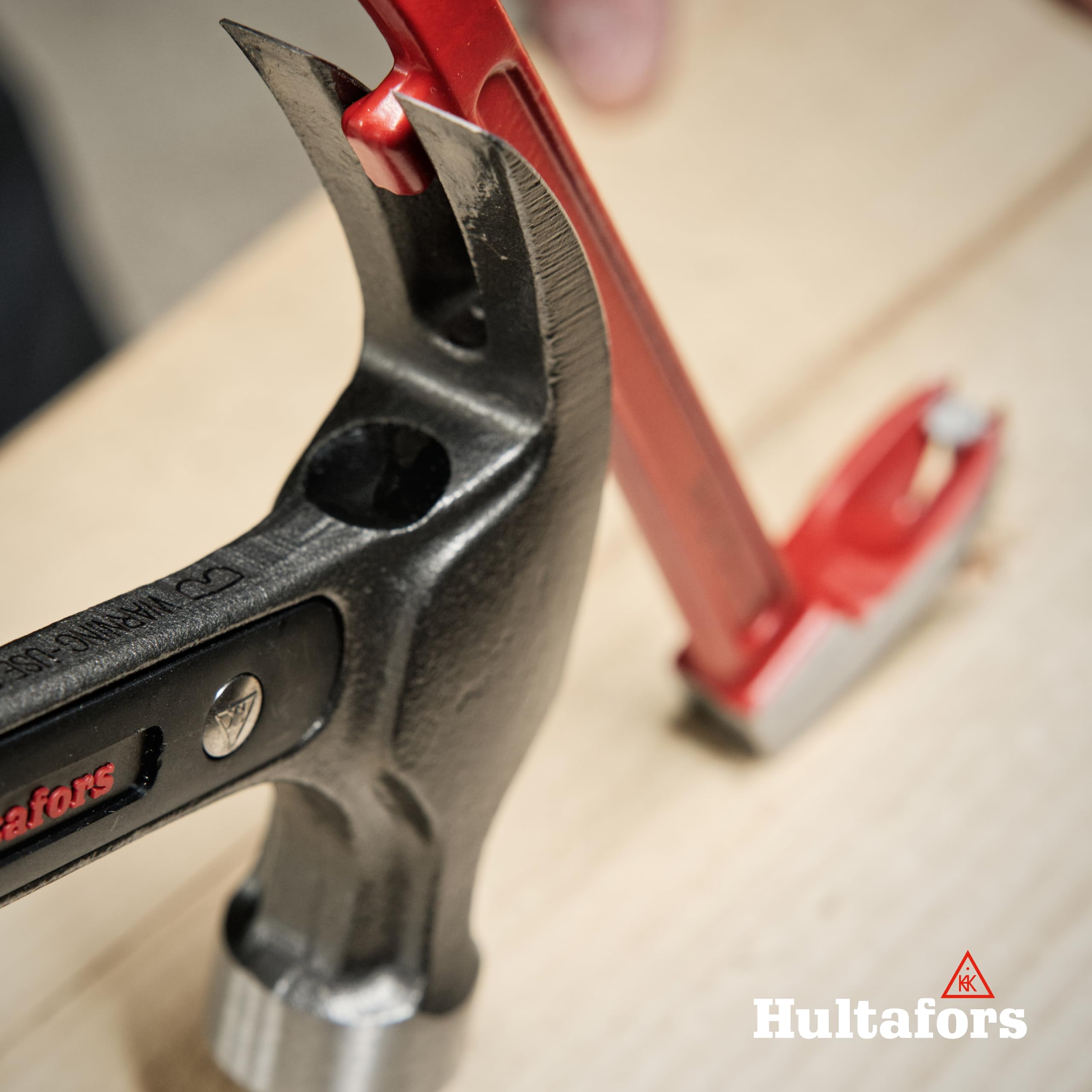 Hultafors 824210 Extracteur de clous en acier au bore, extra robuste, fer à levier 3 en 1, outil de démolition pour artisans