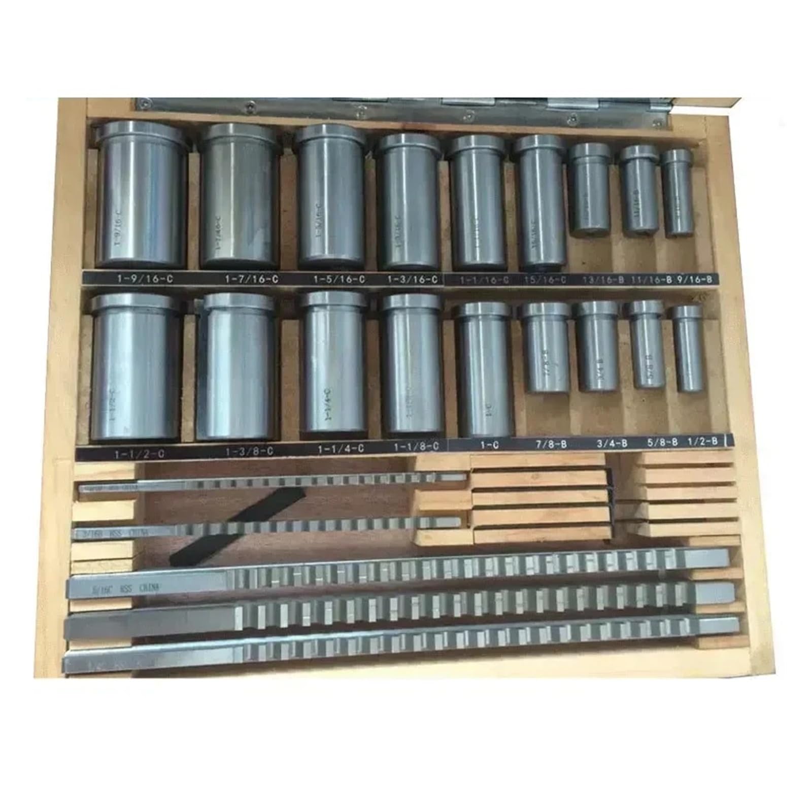 Juego De 30 Brocas For Chaveteros HSS De 1/2" A 1-1/2" (5 Unidades), 18 Bujes Y 7 Arandelas De Ajuste. Resistente al desgaste