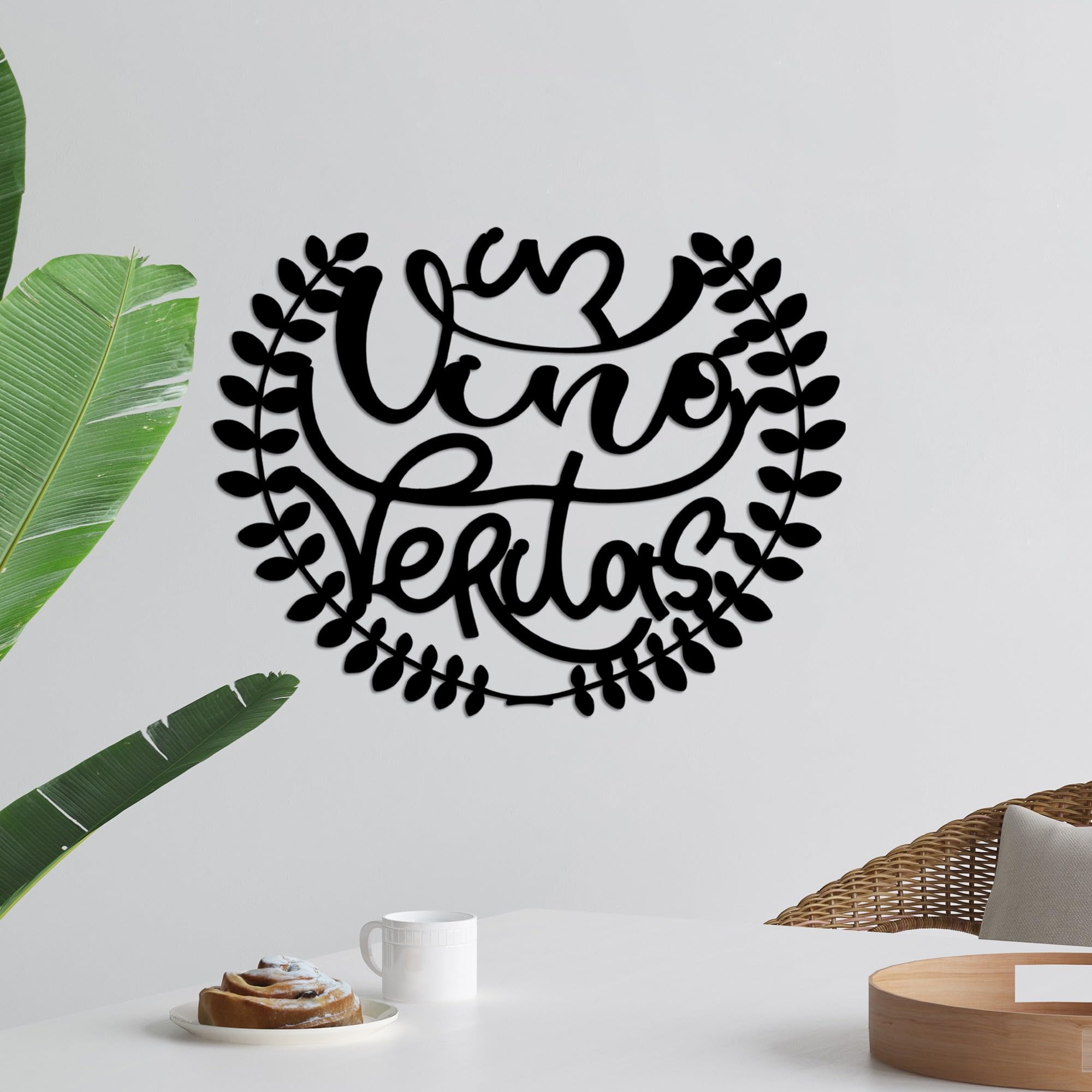 Stylish Black Decorative Metal Wall Accessory, 56 x 44 cm, 100% Metal, 1.5 mm Thickness, Lightweight and Durable, Perfect for Home Decor