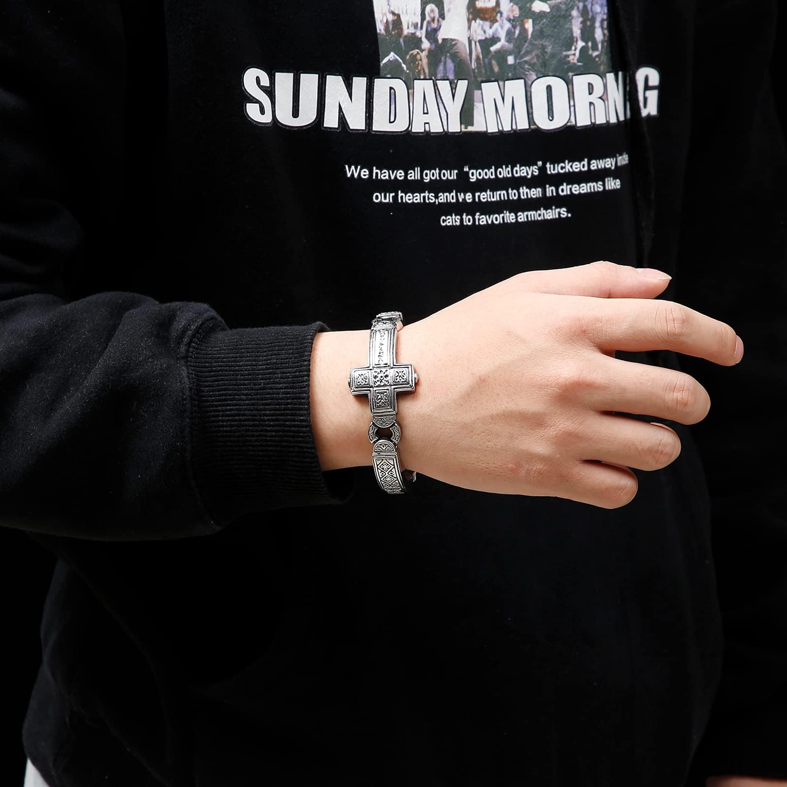 Pulsera de acero inoxidable para hombre, pulsera de cruz punk retro pesada para hombre, joyería gótica ajustable de 8.66 pulgadas con diseño grabado pulido negro, Acero inoxidable, No es una 3