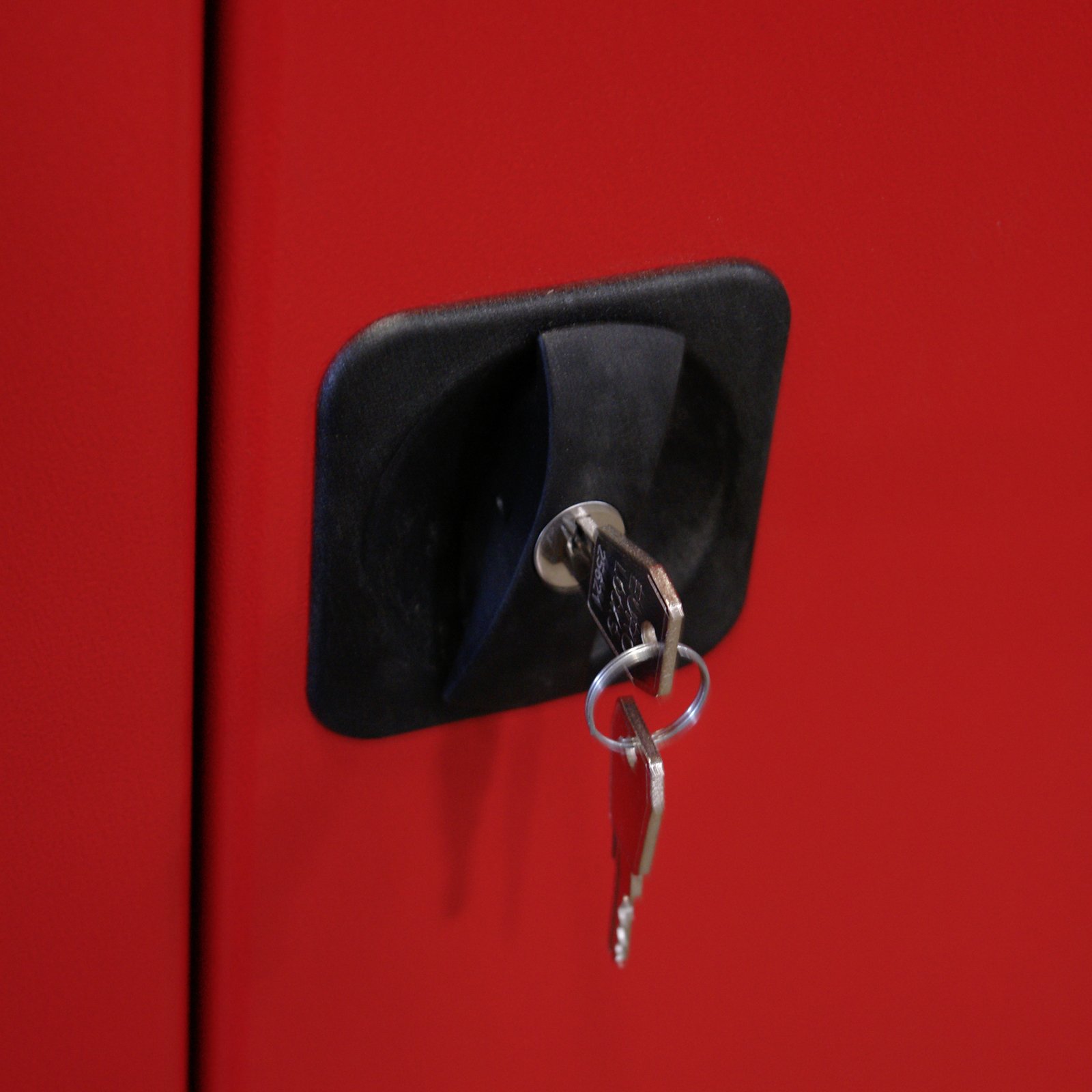 DEMA Werkzeugschrank XL 2-türig – Werkstattschrank, Metallschrank anthrazit/rot H192xB78xT58 cm – robust, abschließbar, geräumig – ideal für Werkstatt, Garage, Hobby