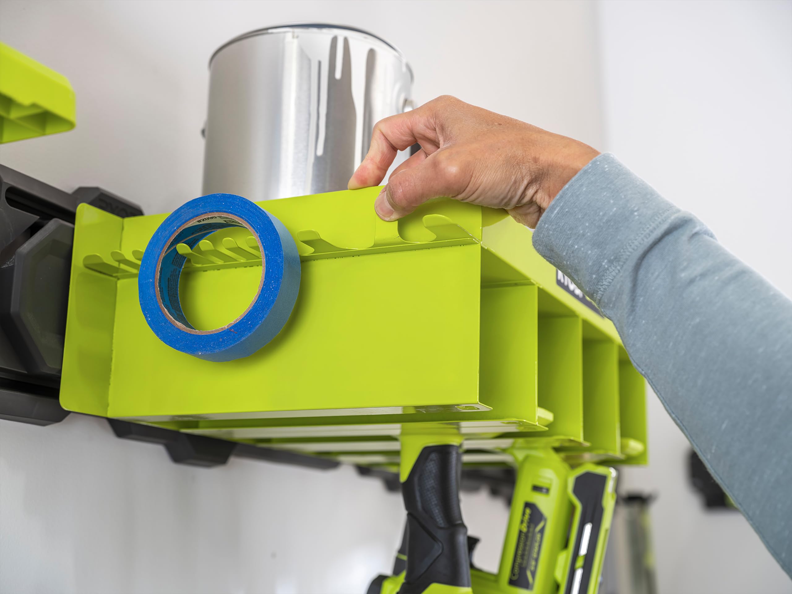 RYOBI LINK Aufbewahrungssystem RSLW401 Wandregal für ONE+ Tools (bis zu 22,7 kg Tragfähigkeit)