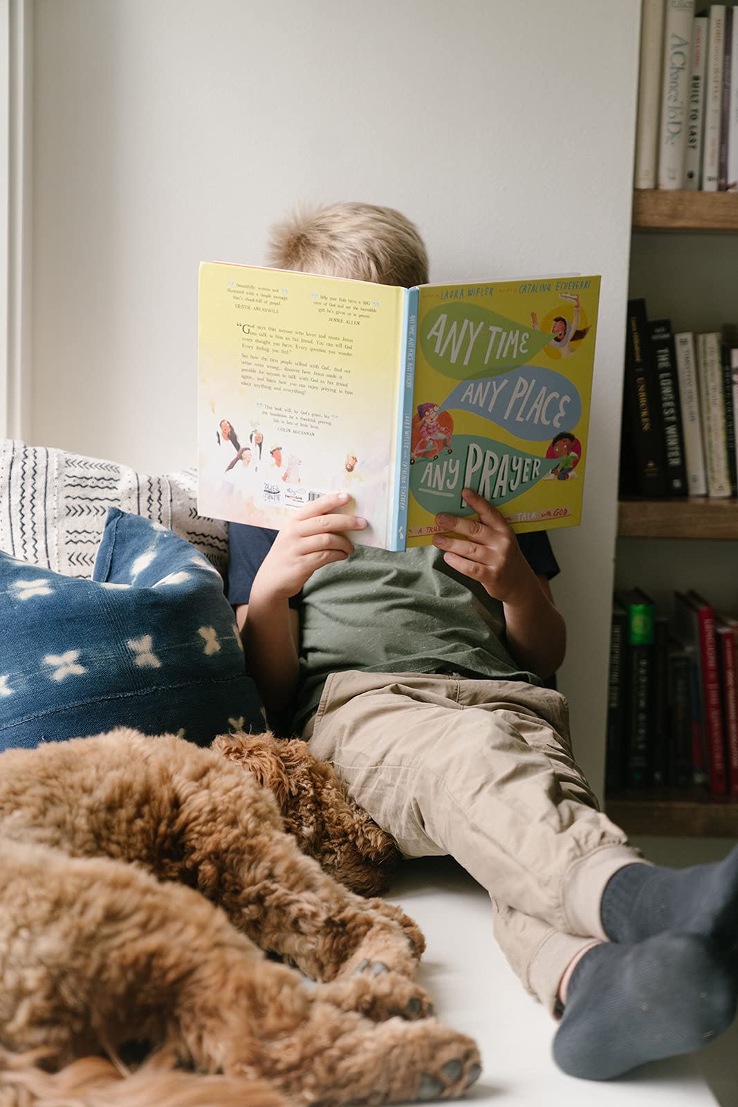 Any Time, Any Place, Any Prayer Storybook: A True Story of How You Can Talk With God (Illustrated Bible book to gift kids ages 3-6 and help them to pray) (Tales That Tell the Truth) - Image 12