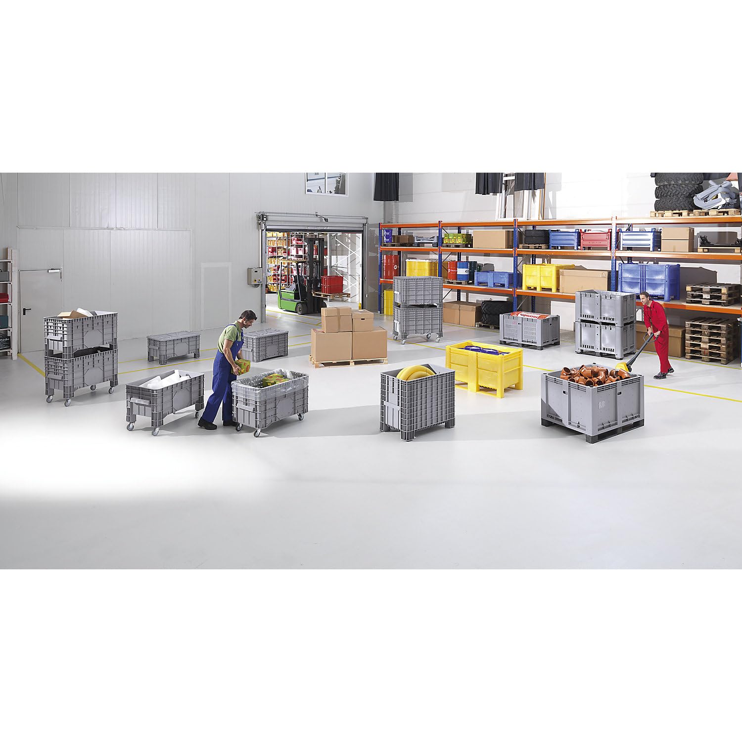 kaiserkraft | Großbehälter aus Polyethylen | Inhalt 550 l, 4 Füße und 4 Rollen, ab 1 Stk
