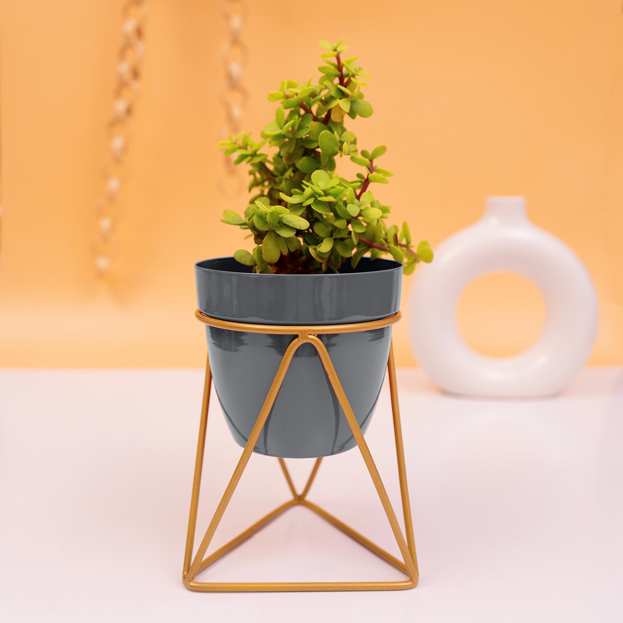 KYARI Vanessa Grey Triangular, Metal Oblong Pots & Planters Pack of 1 (B09STWQW6S) Amazon Price History, Amazon Price Tracker