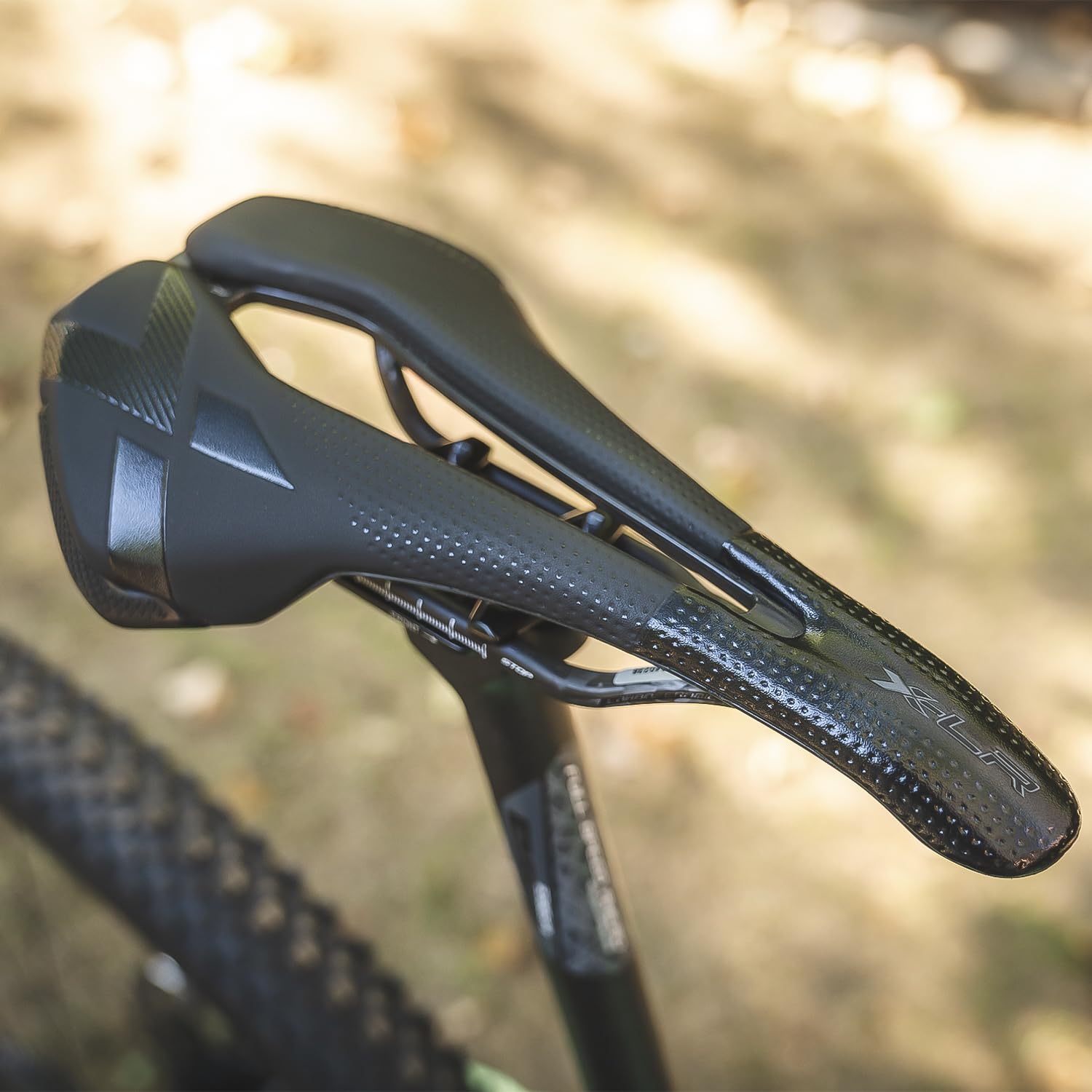 Selle Italia X-LR TI 316 Superflow - Sella Bici Off-Road, Mountain Bike, Bicicletta Fuoristrada, Foro Anatomico e Imbottitura Doppia Intensità
