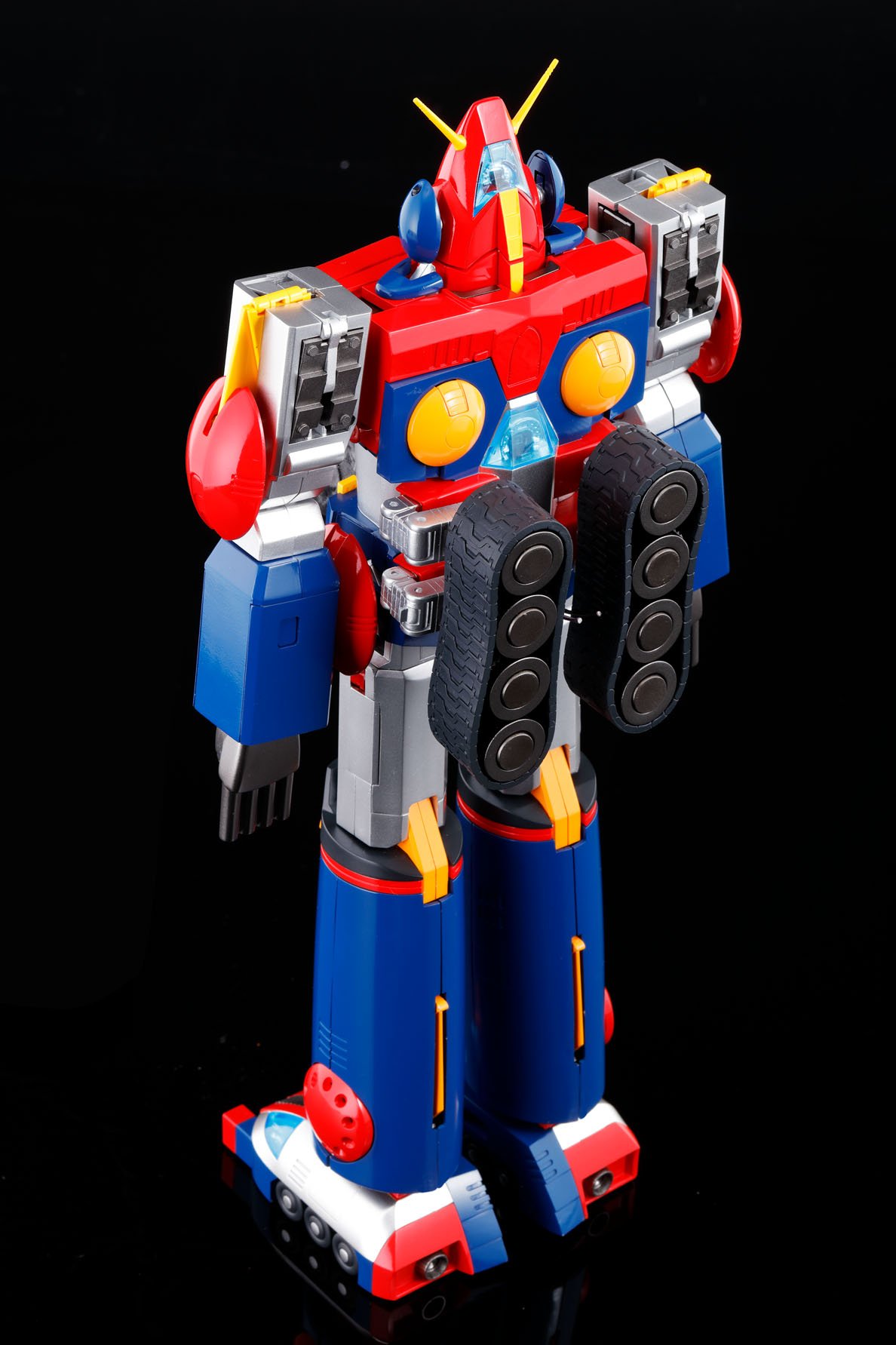 TAMASHII NATIONS Cho Denji Robo Combattler V, 35 cm