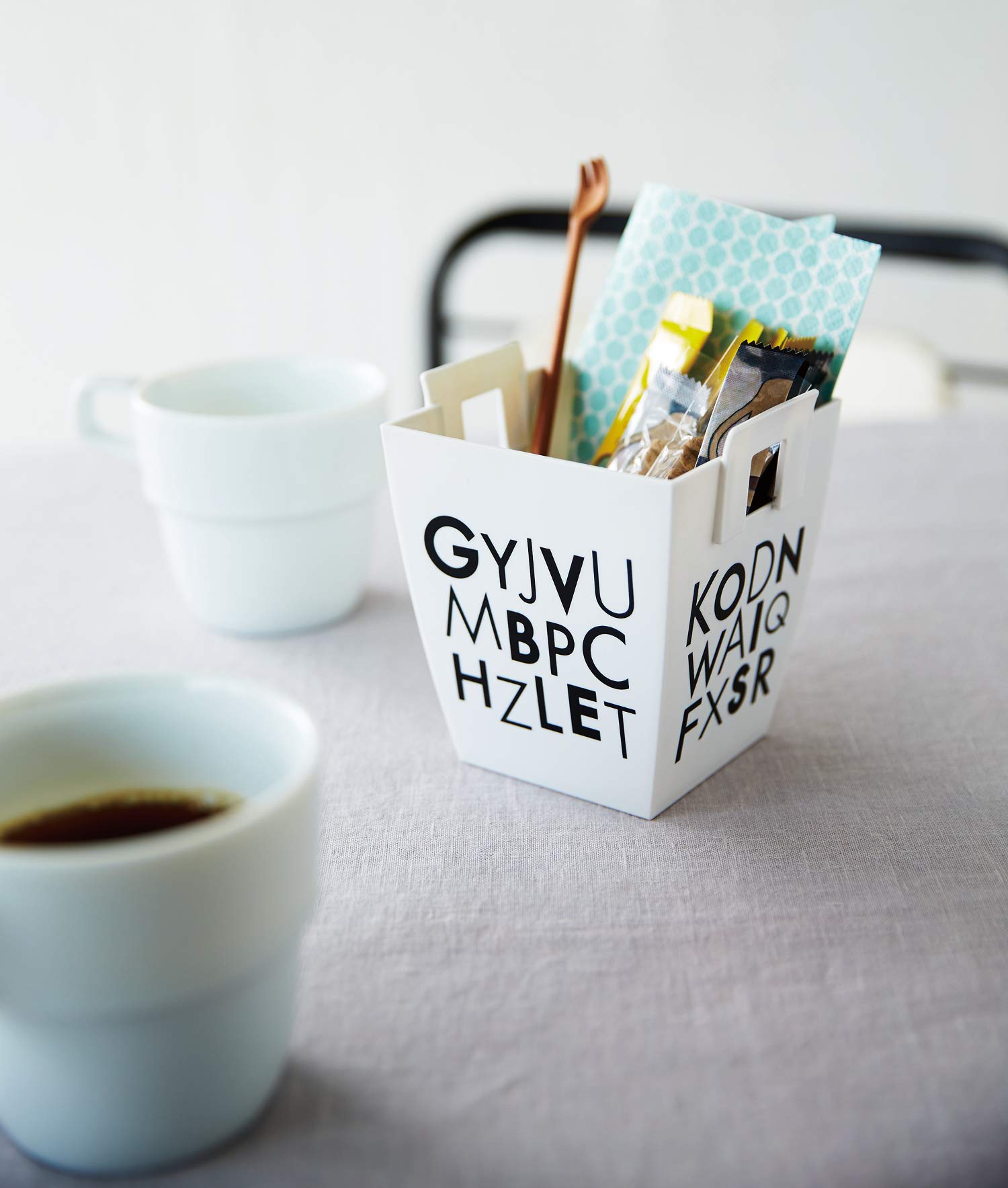 Amazon｜伊勢藤 収納ケース ブラック 9.9×10.7×11.7 クラスケット with