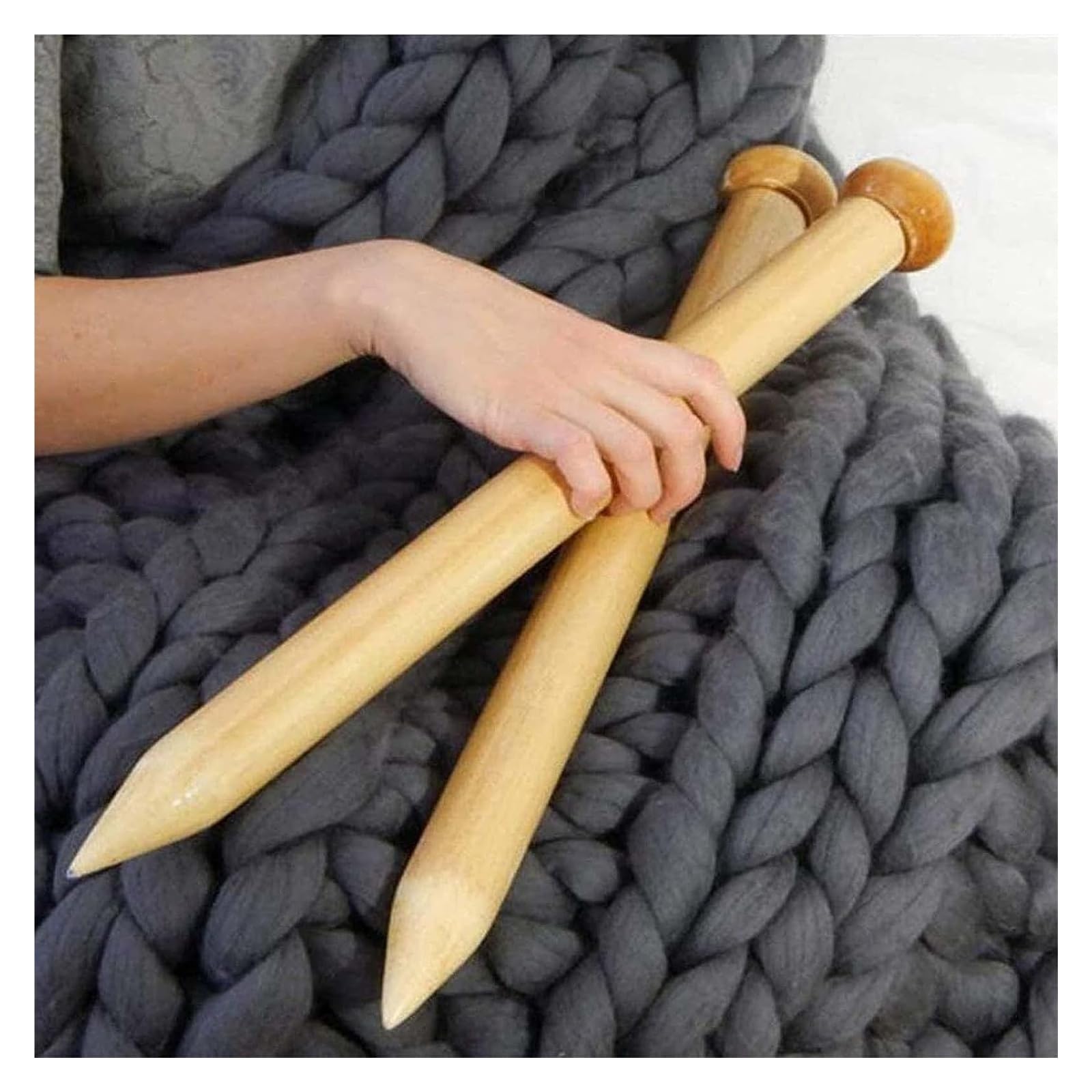 Coperta in ciniglia Lavorata a Maglia Grossa Grigia, Calda, Morbida e Accogliente, Coperta Lavorata a Maglia Grossa per Dormire o Come Decorazione per la casa, 120 x 150 cm (Grigio 80x80 cm