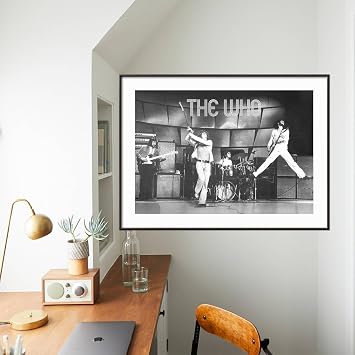 AllPosters Music Wall Poster The Who Live on Stage Music Poster Print on Essential Black Frame, 34x24