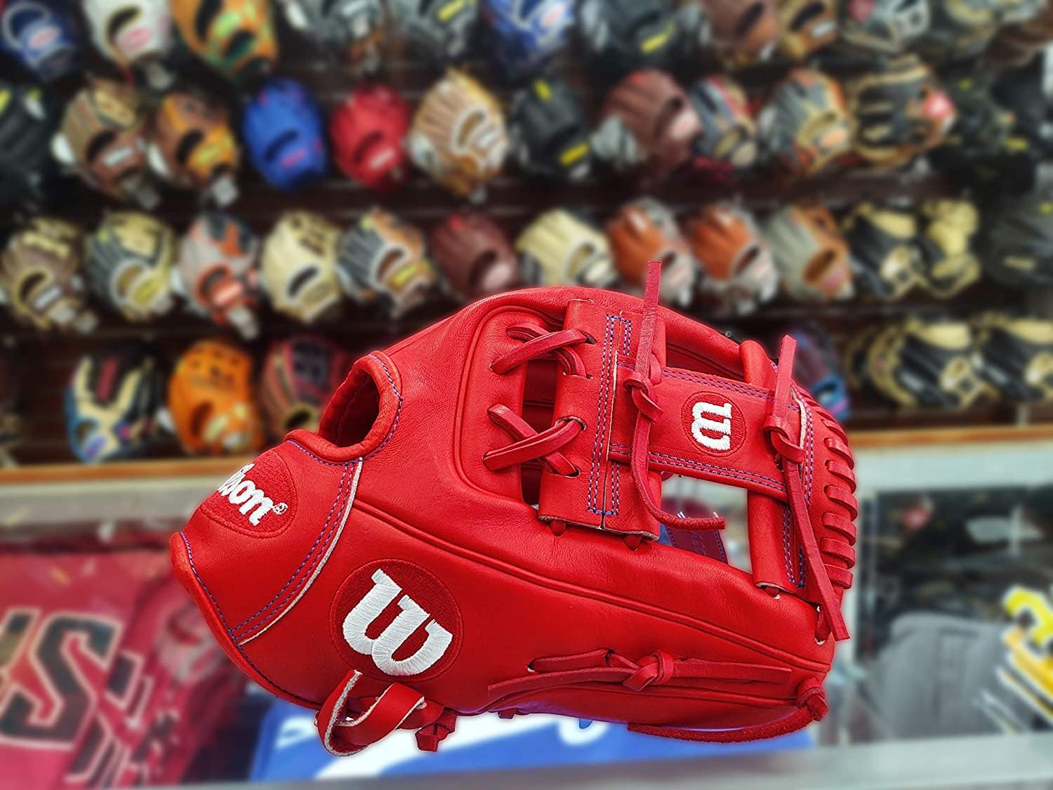 Wilson A2000 1786 Baseball Glove, Right Hand Throw, Infield Series 11.5 inches - Exclusive Edition (Red)