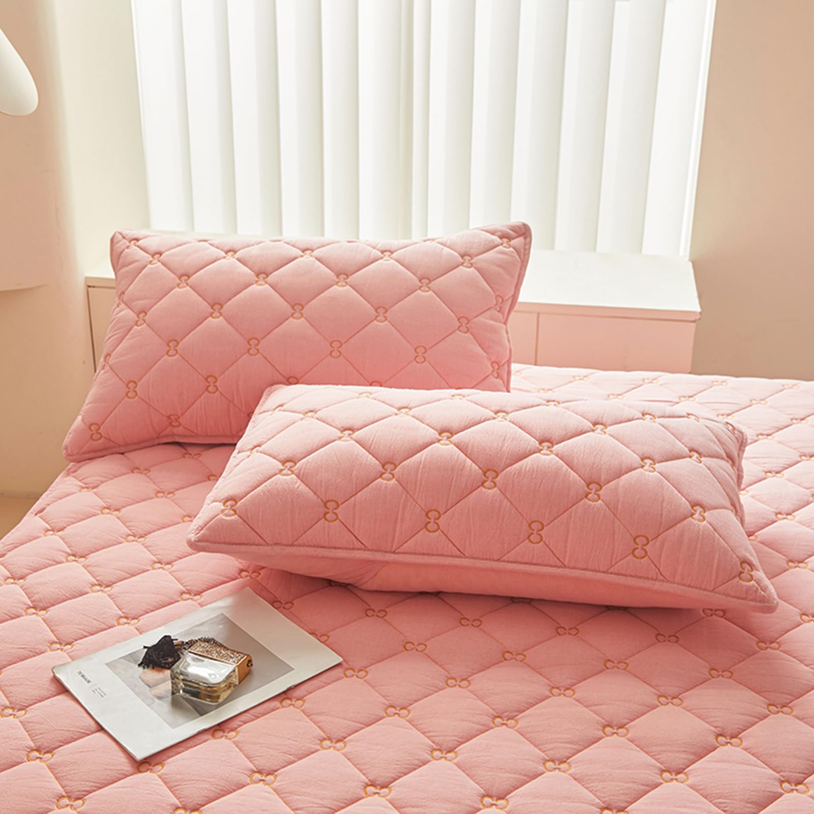 Coprimaterasso Imbottito Matrimoniale/Singolo/Una Piazza E Mezza 70/80/140/160x190 Proteggi Materasso Trapuntato Cotone Ricamo Lenzuolo Fino A 30cm Lavabile Fodera Materasso con Angoli (70x190cm,Pink)